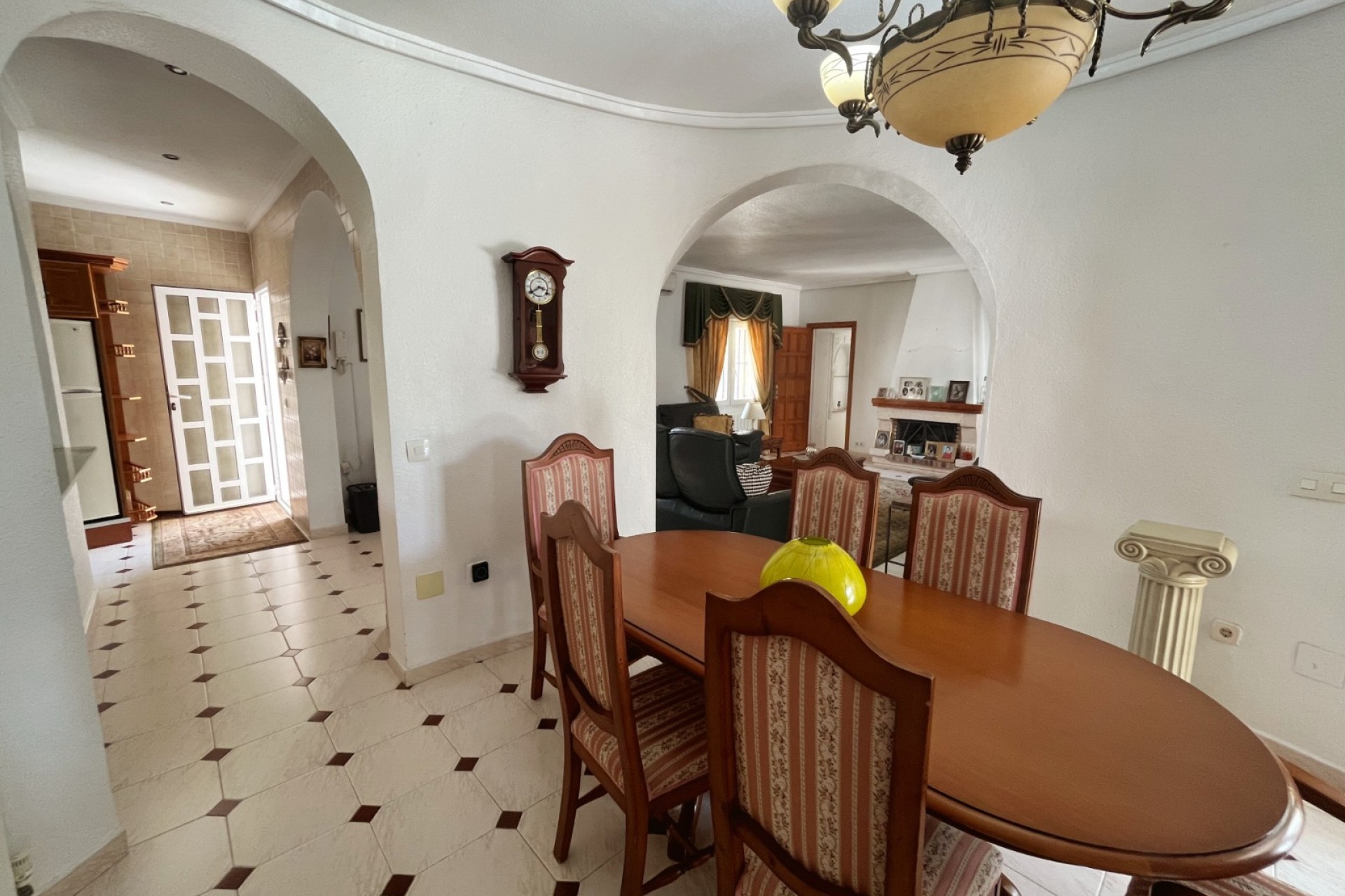 Resale - Villa -
Ciudad Quesada