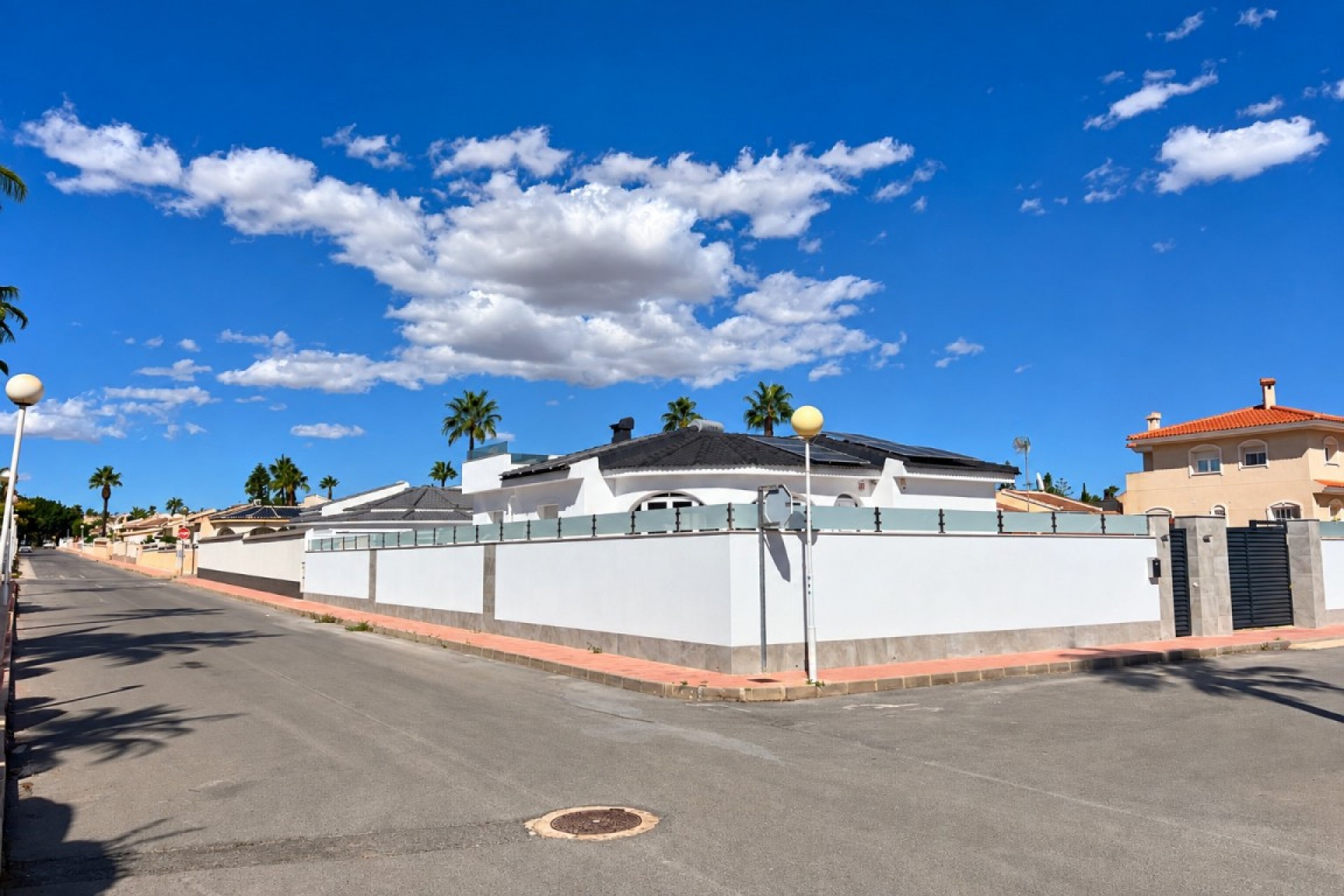 Resale - Villa -
Ciudad Quesada