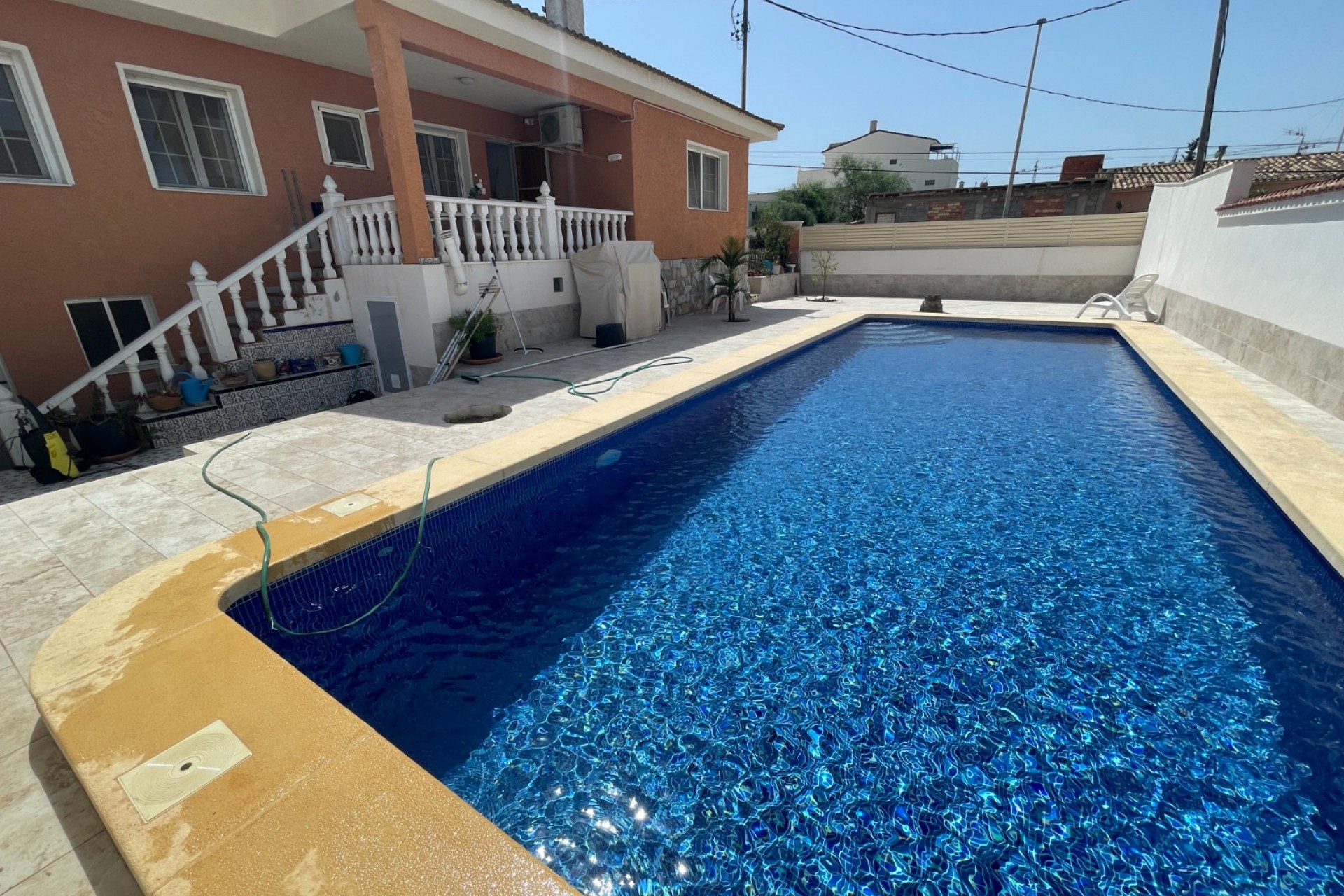 Resale - Villa / Detached -
Benijofar - Pueblo