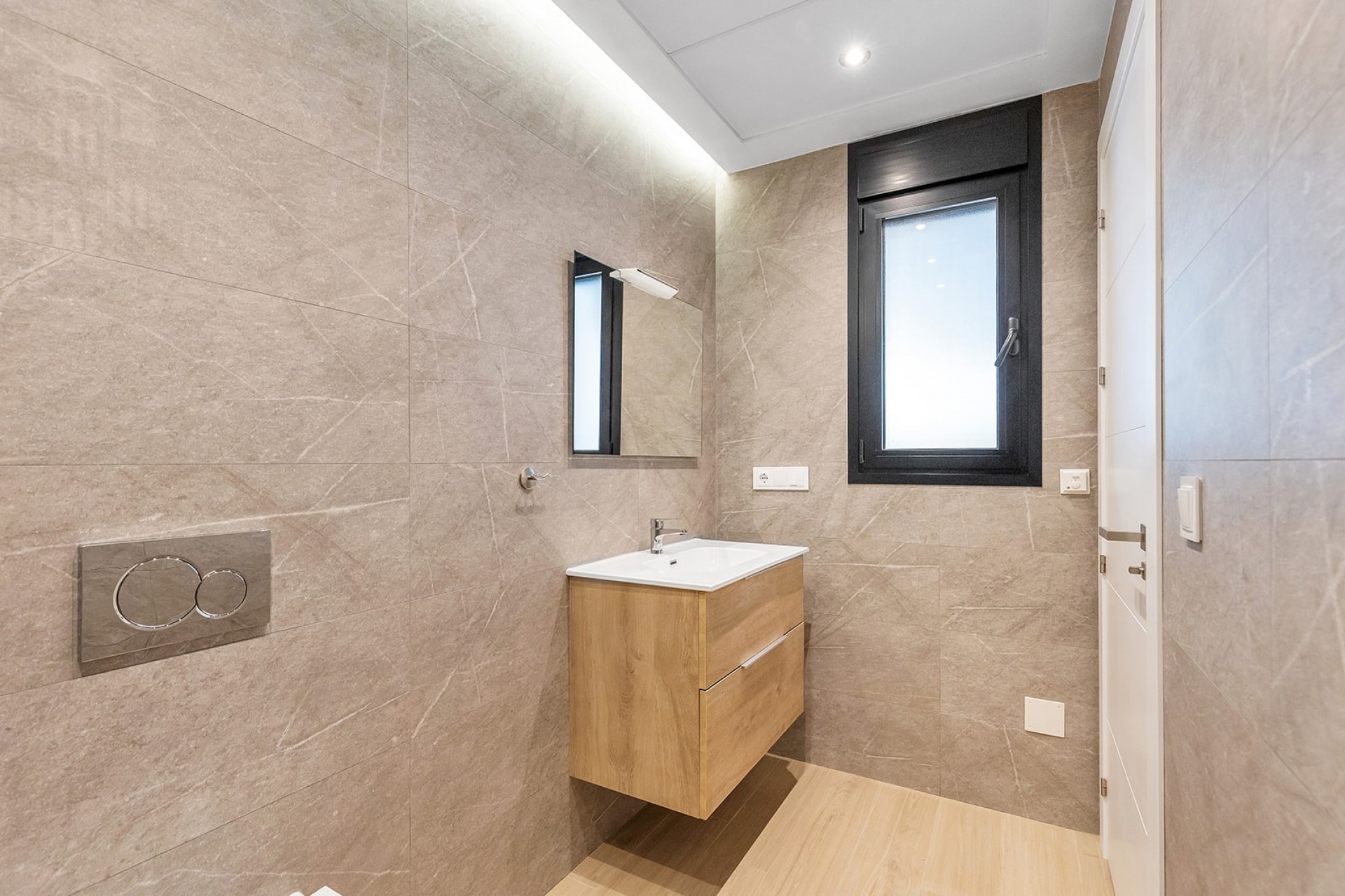 Resale - Villa / Detached -
Benijofar