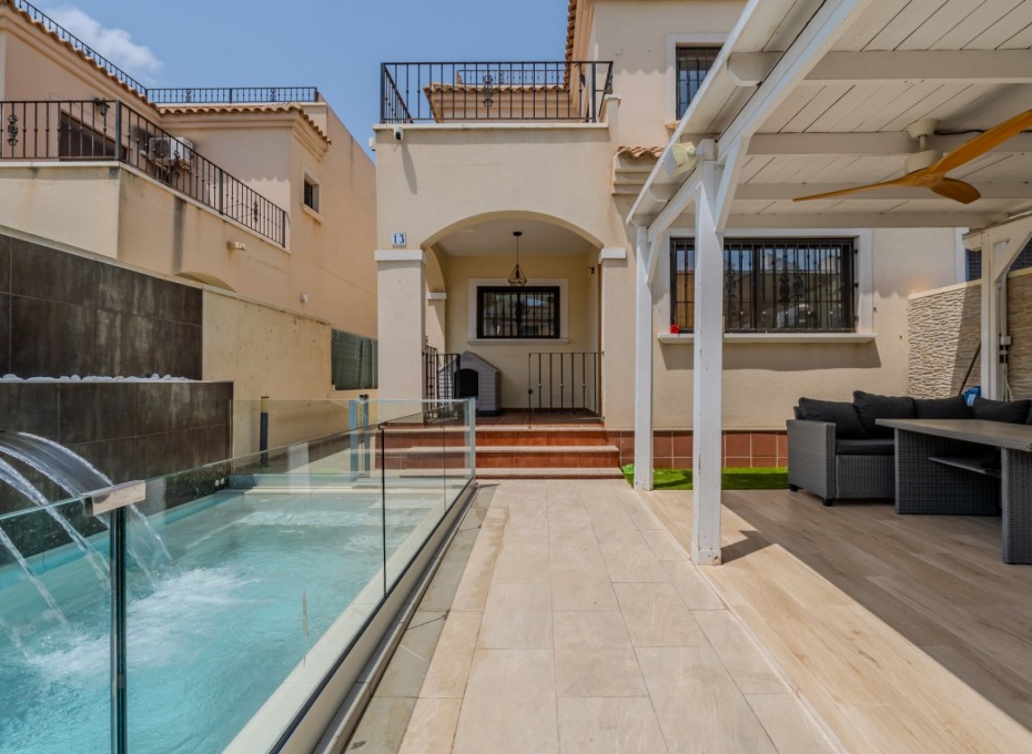 Resale - Villa Detached -
Torrevieja - Torreta - florida