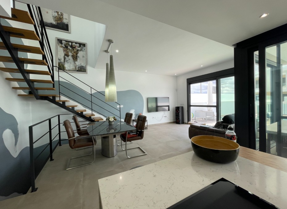 Resale - Villa -
Dolores - ZONA NUEVA