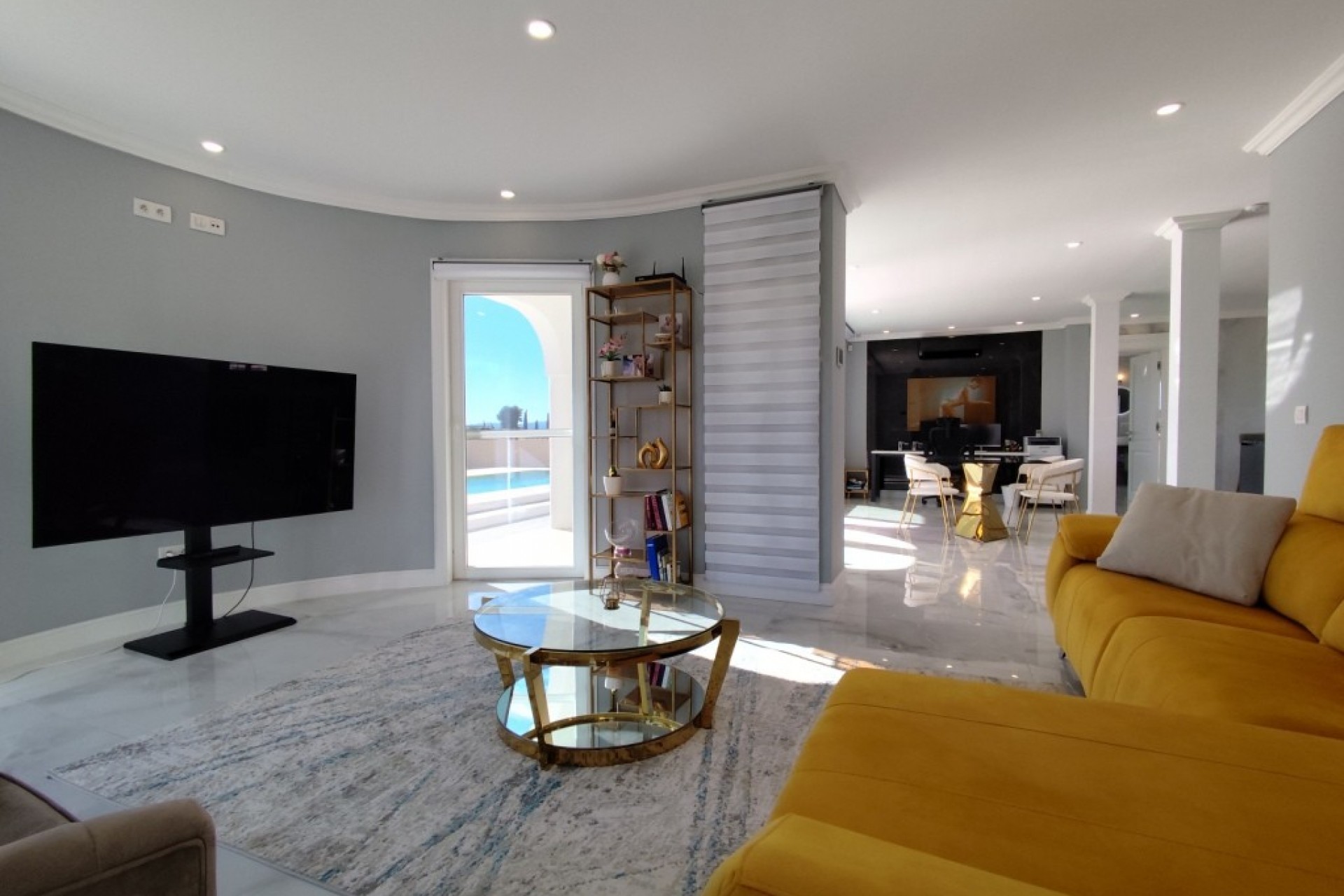 Resale - Villa -
El Mudamiento