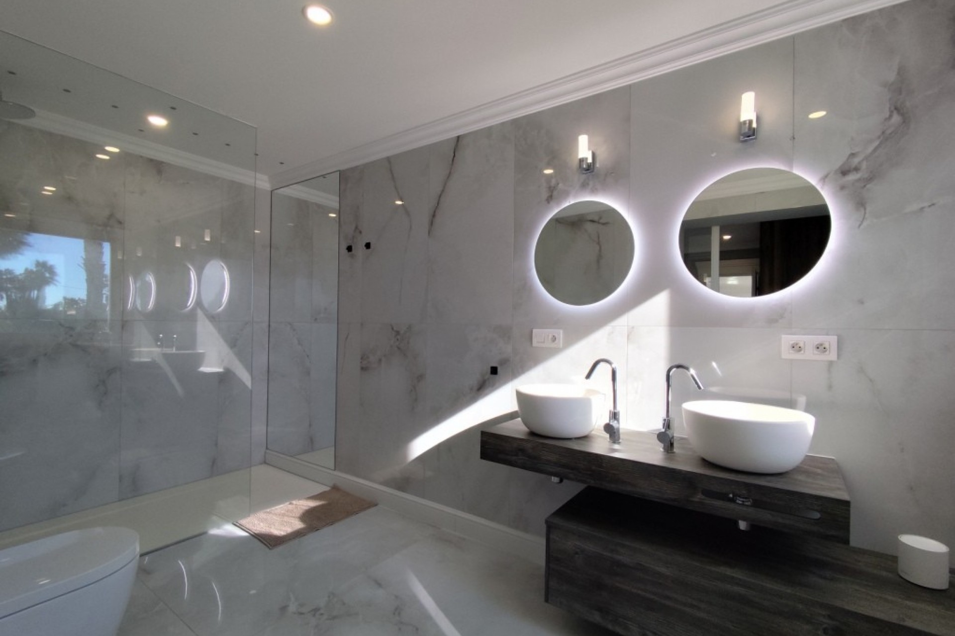 Resale - Villa -
El Mudamiento