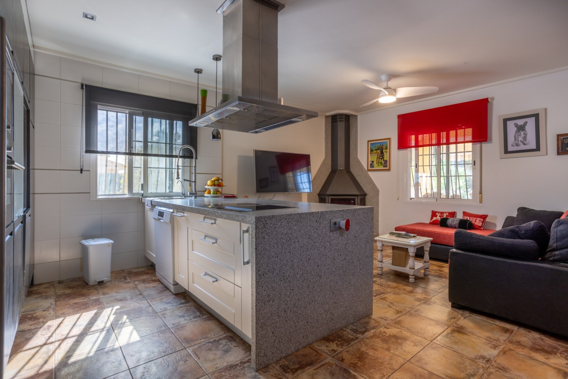 Resale - Villa -
Elche - La Hoya