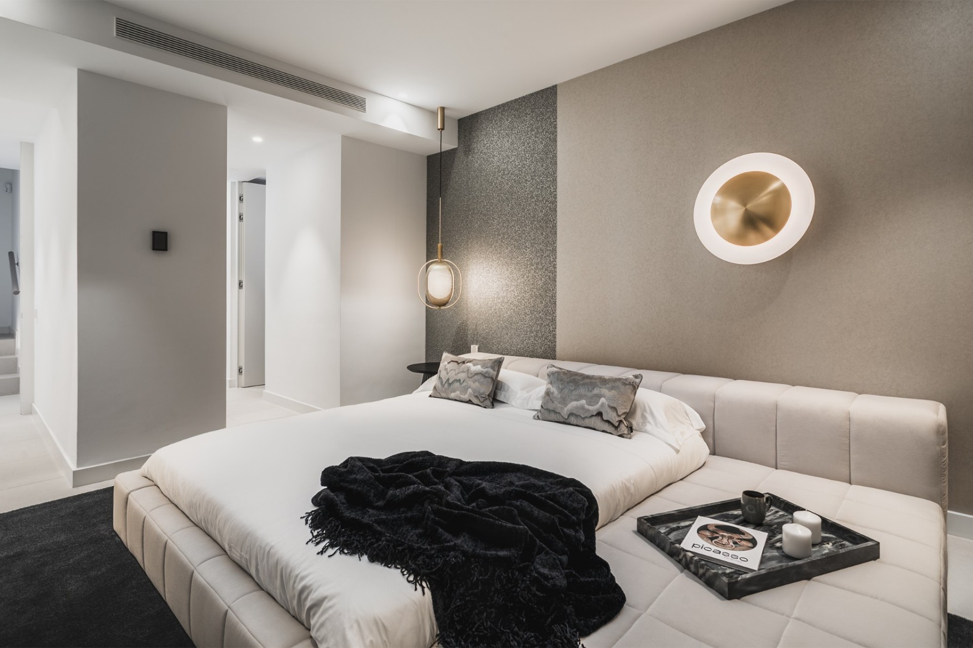 Resale - Villa -
Estepona - El Paraíso