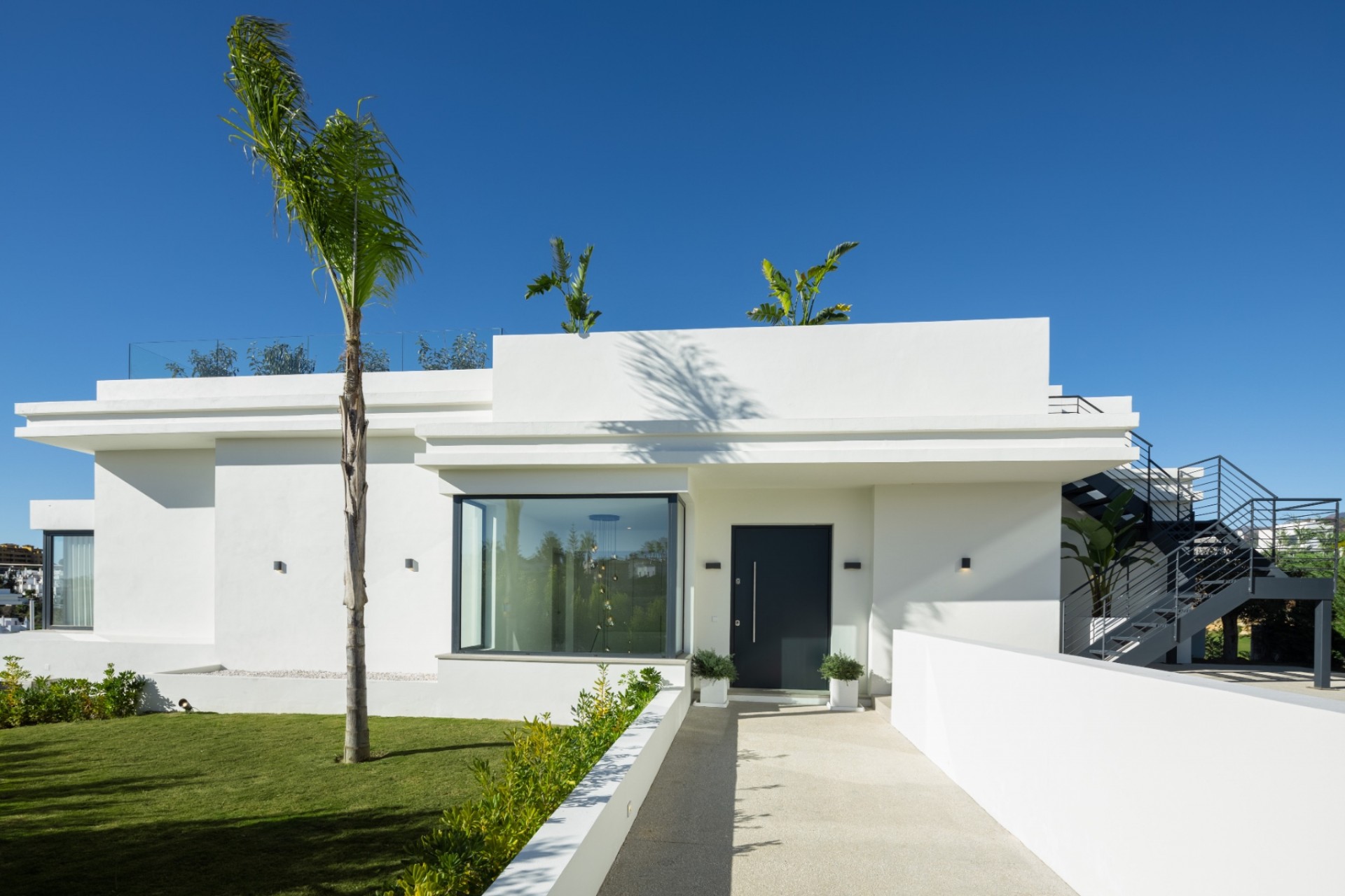 Resale - Villa -
Estepona - Selwo