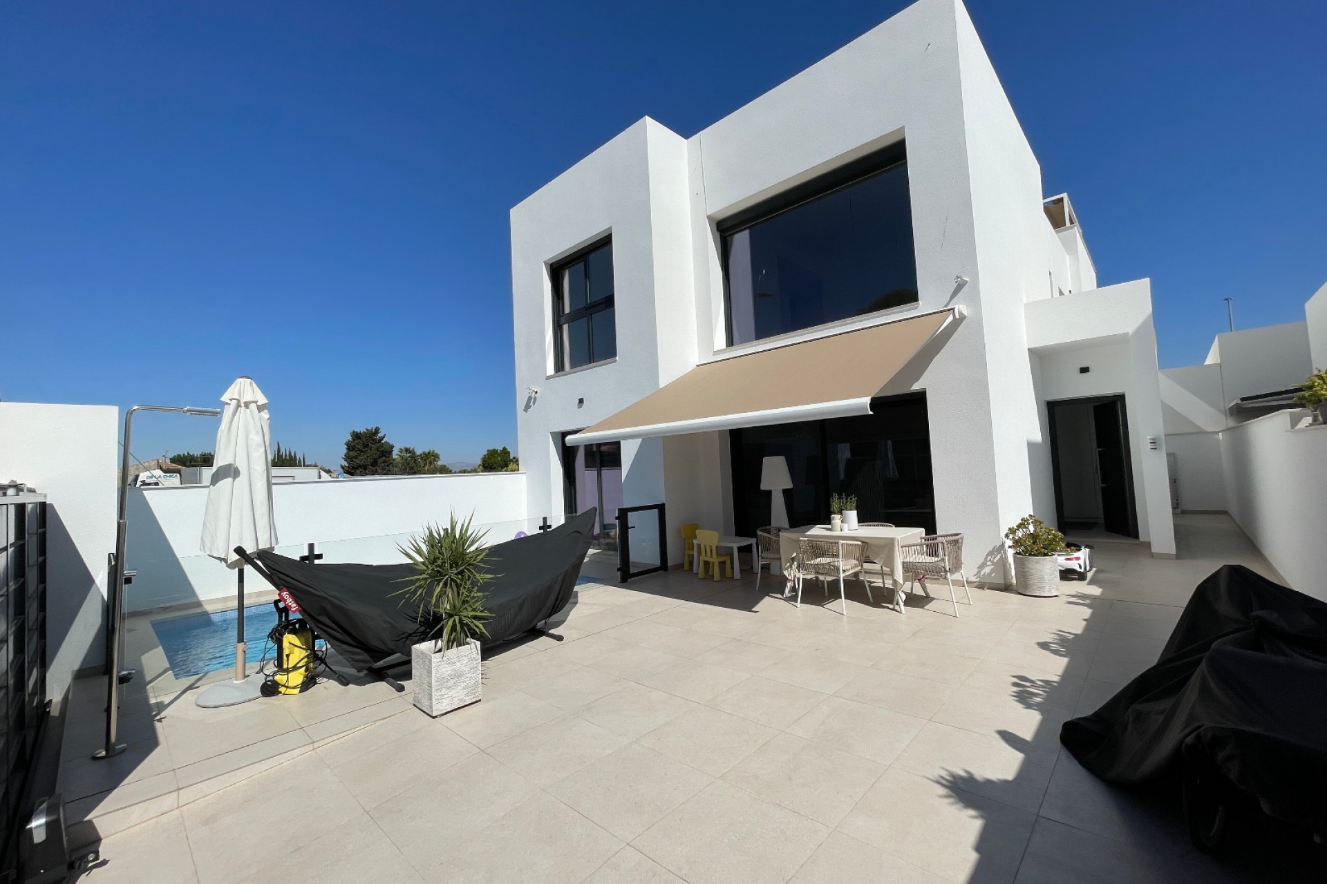 Resale - Villa -
Formentera del Segura - Pueblo