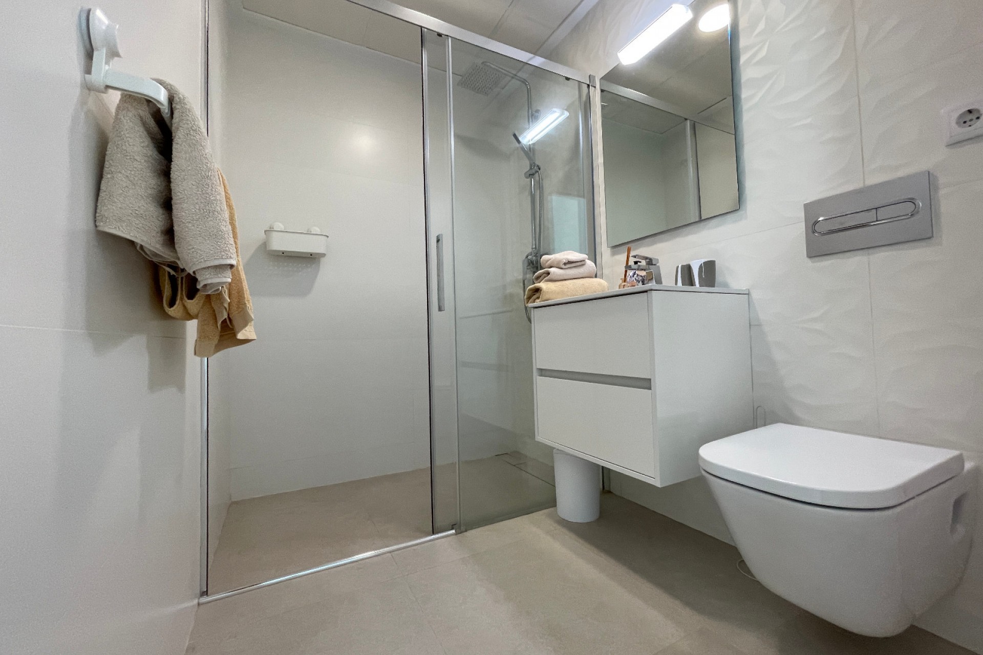 Resale - Villa -
Formentera del Segura - Pueblo