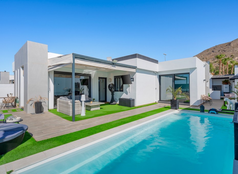 Resale - Villa -
Fortuna - Urbanizacion Las Kalendas
