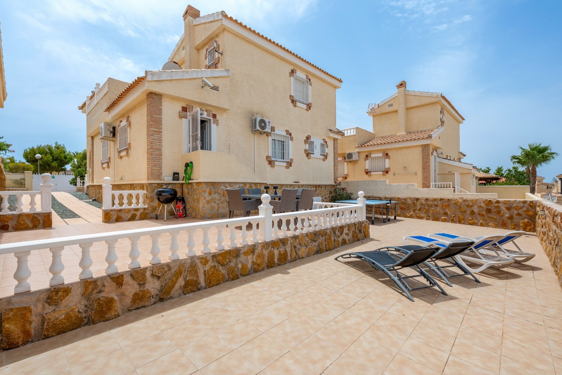 Resale - Villa -
Gran Alacant - Costa Blanca