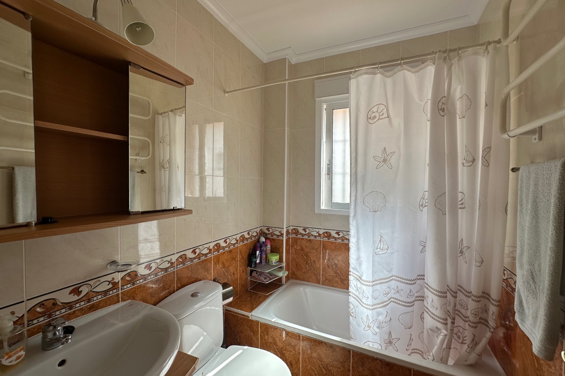 Resale - Villa -
Guardamar del Segura - El Raso