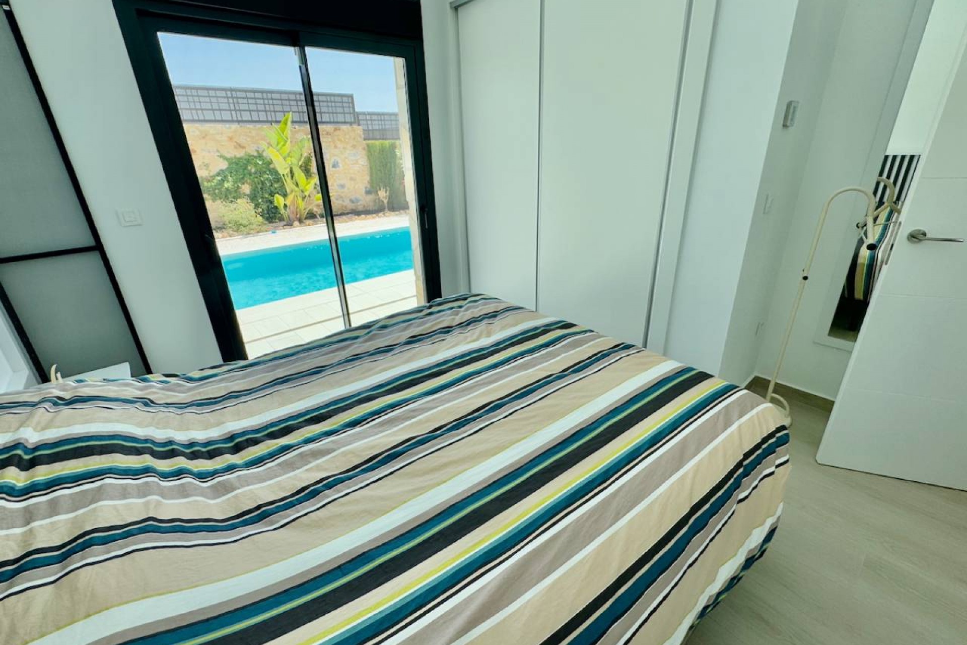 Resale - Villa -
La Finca Golf