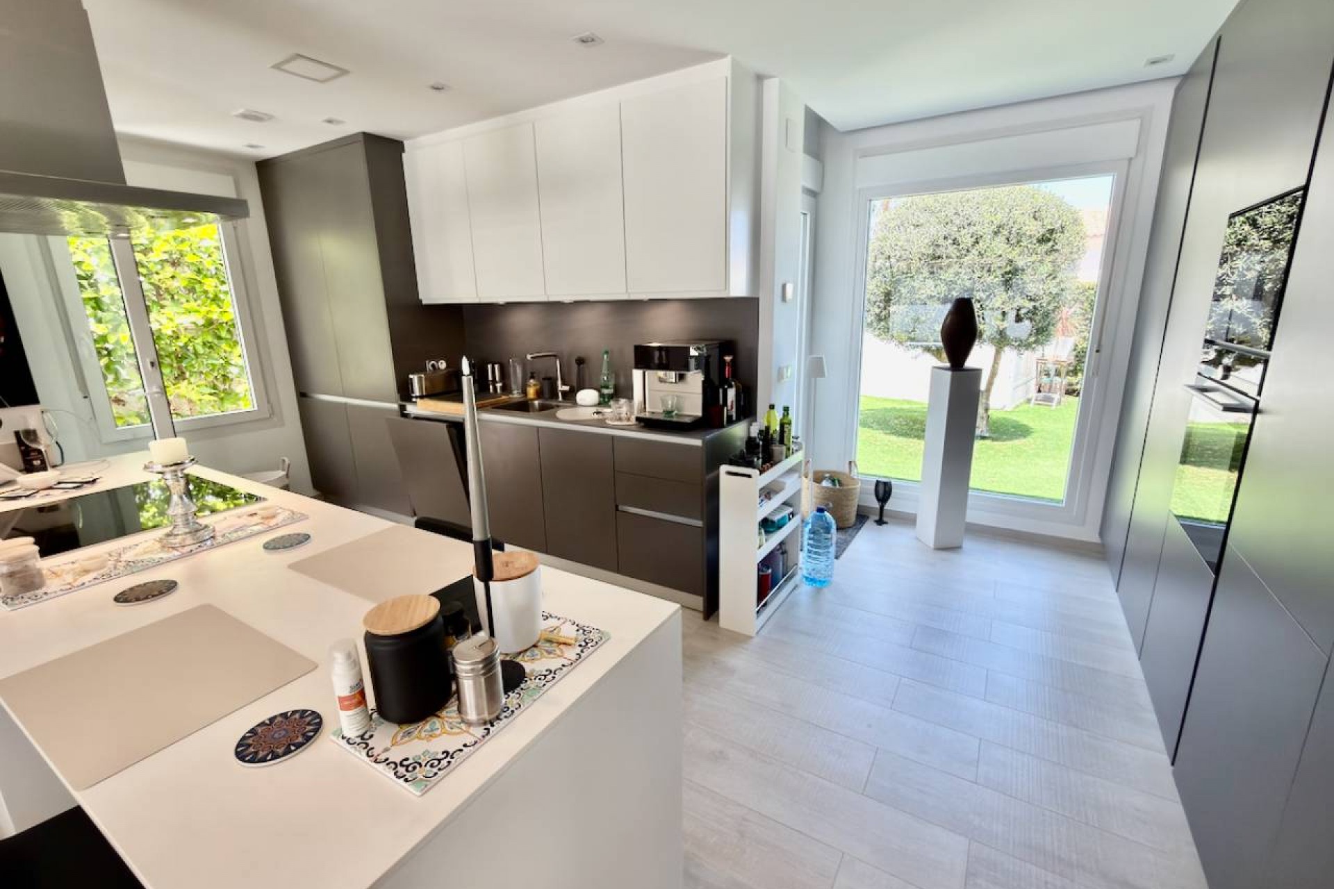 Resale - Villa -
La Finca Golf