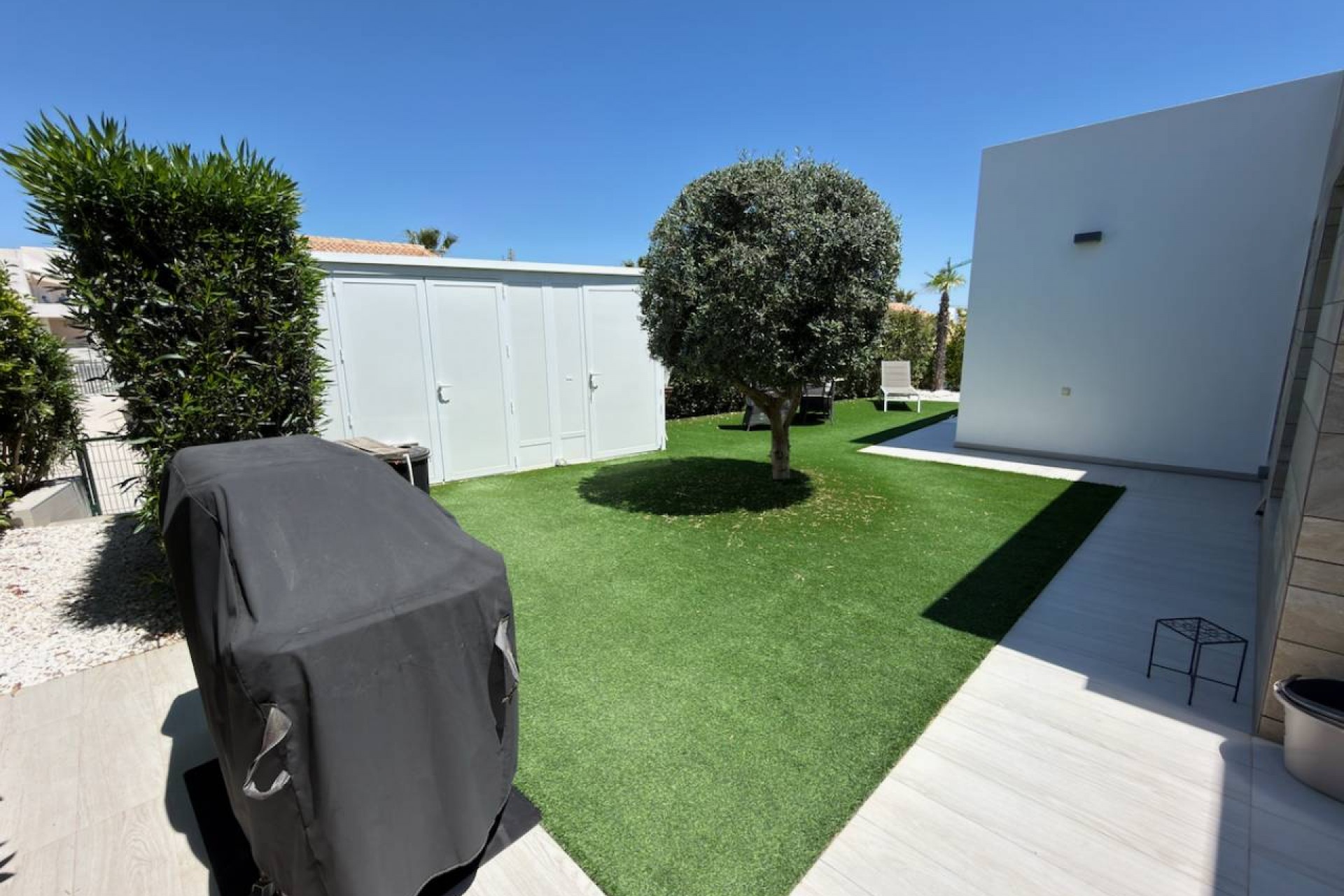 Resale - Villa -
La Finca Golf