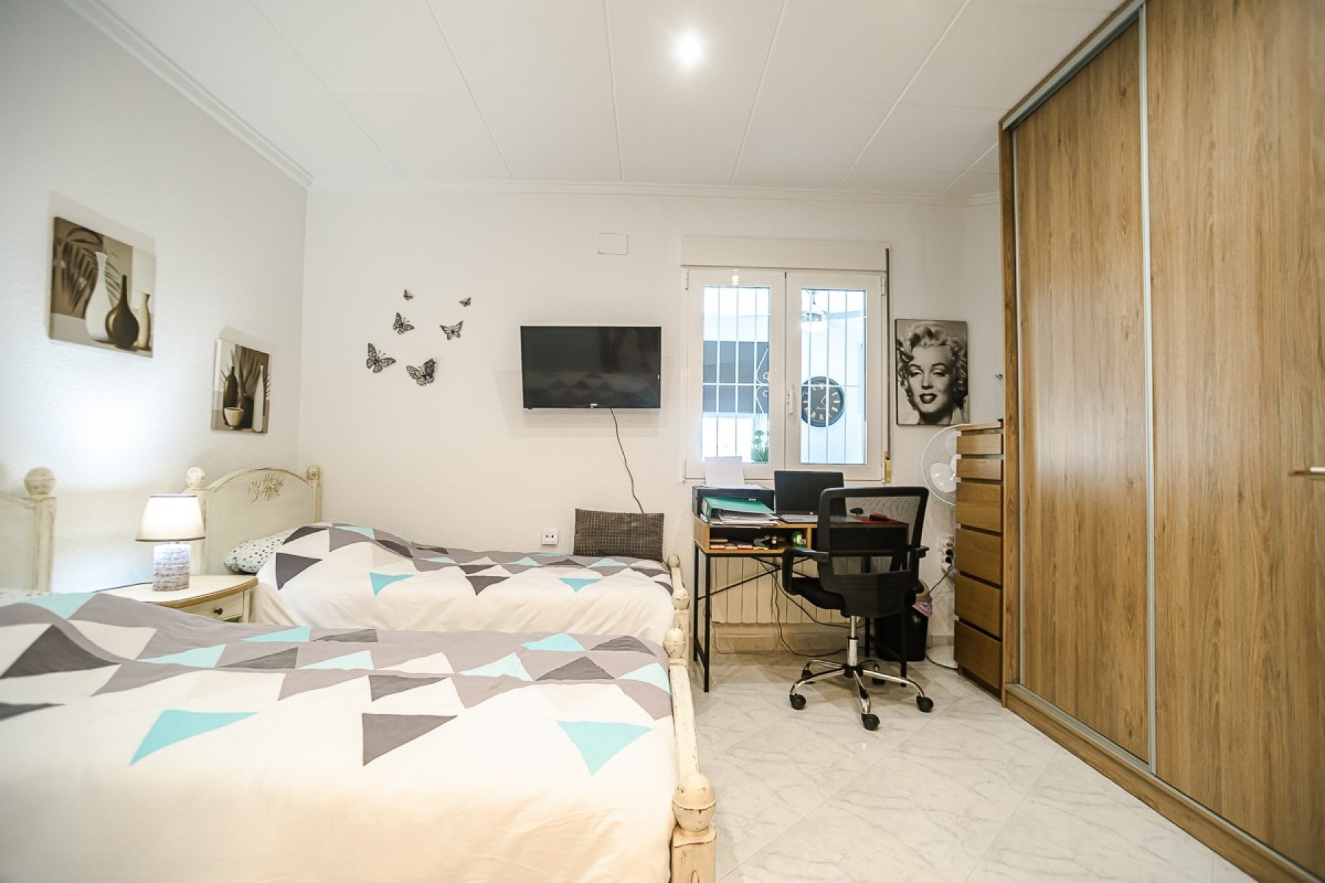 Resale - Villa -
La Marina
