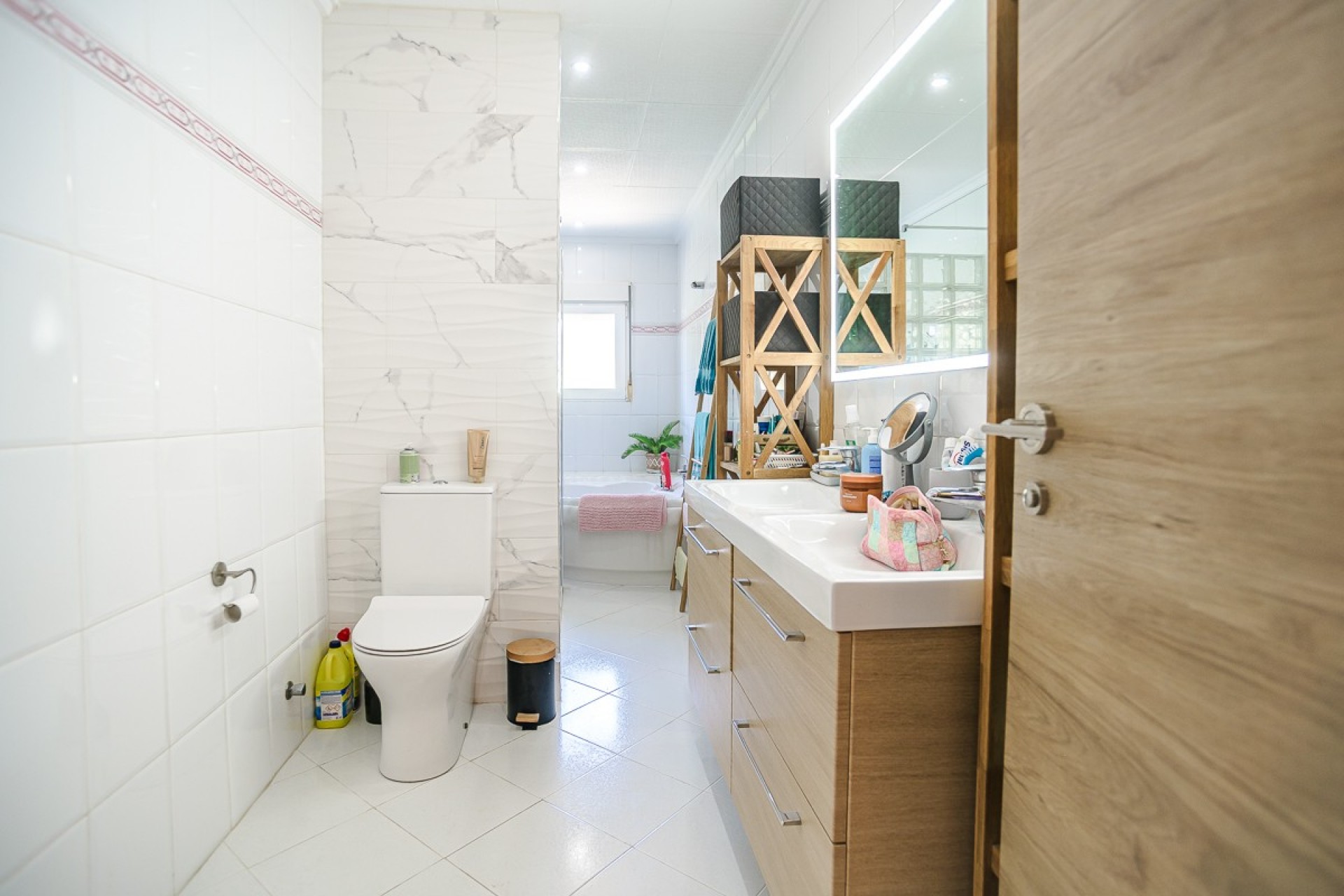 Resale - Villa -
La Marina