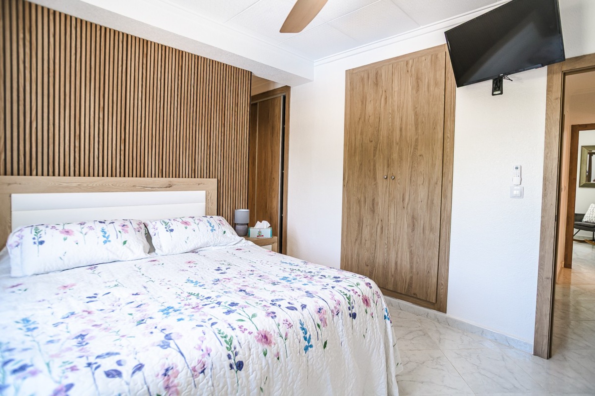 Resale - Villa -
La Marina