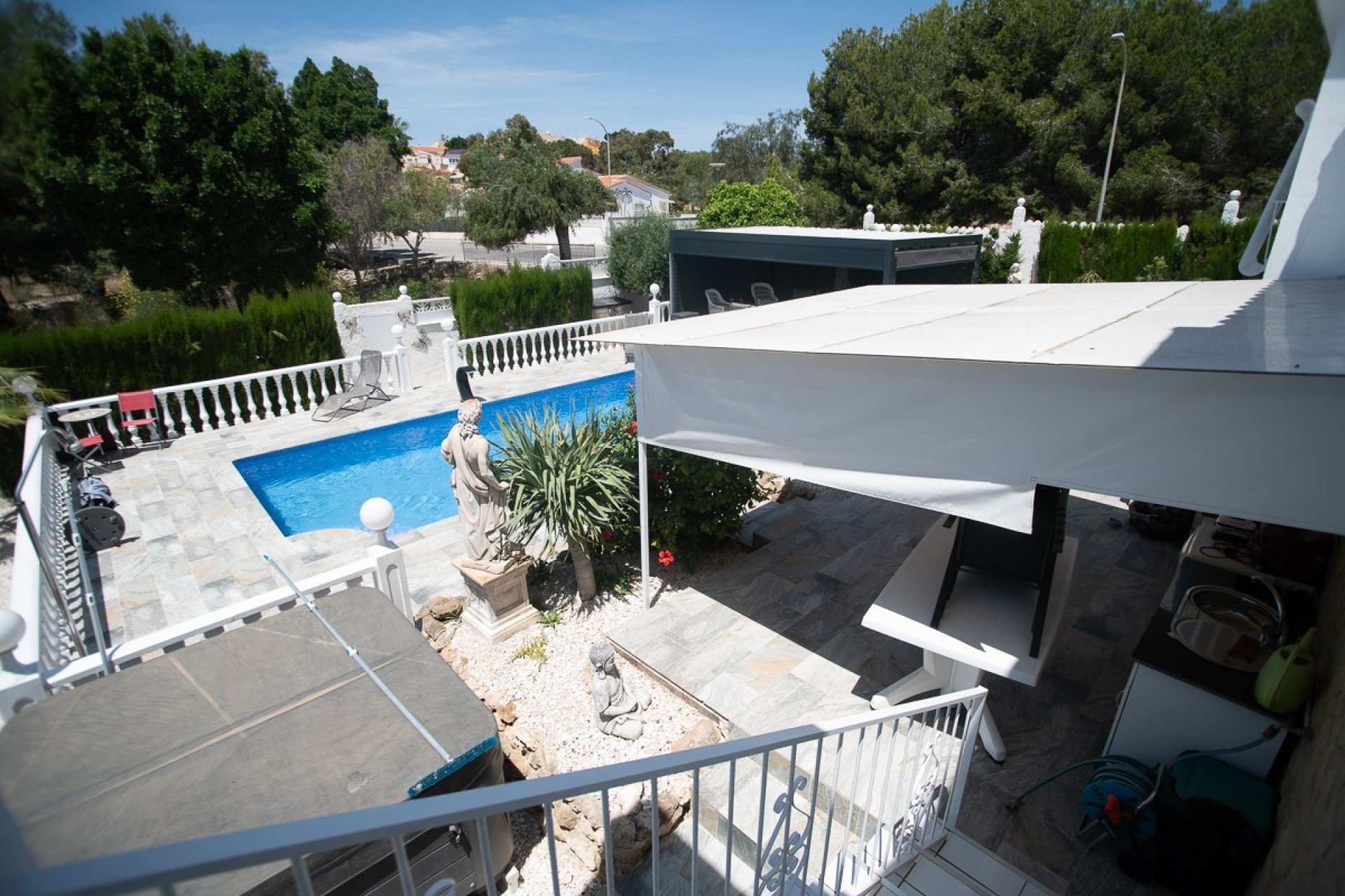 Resale - Villa -
La Marina