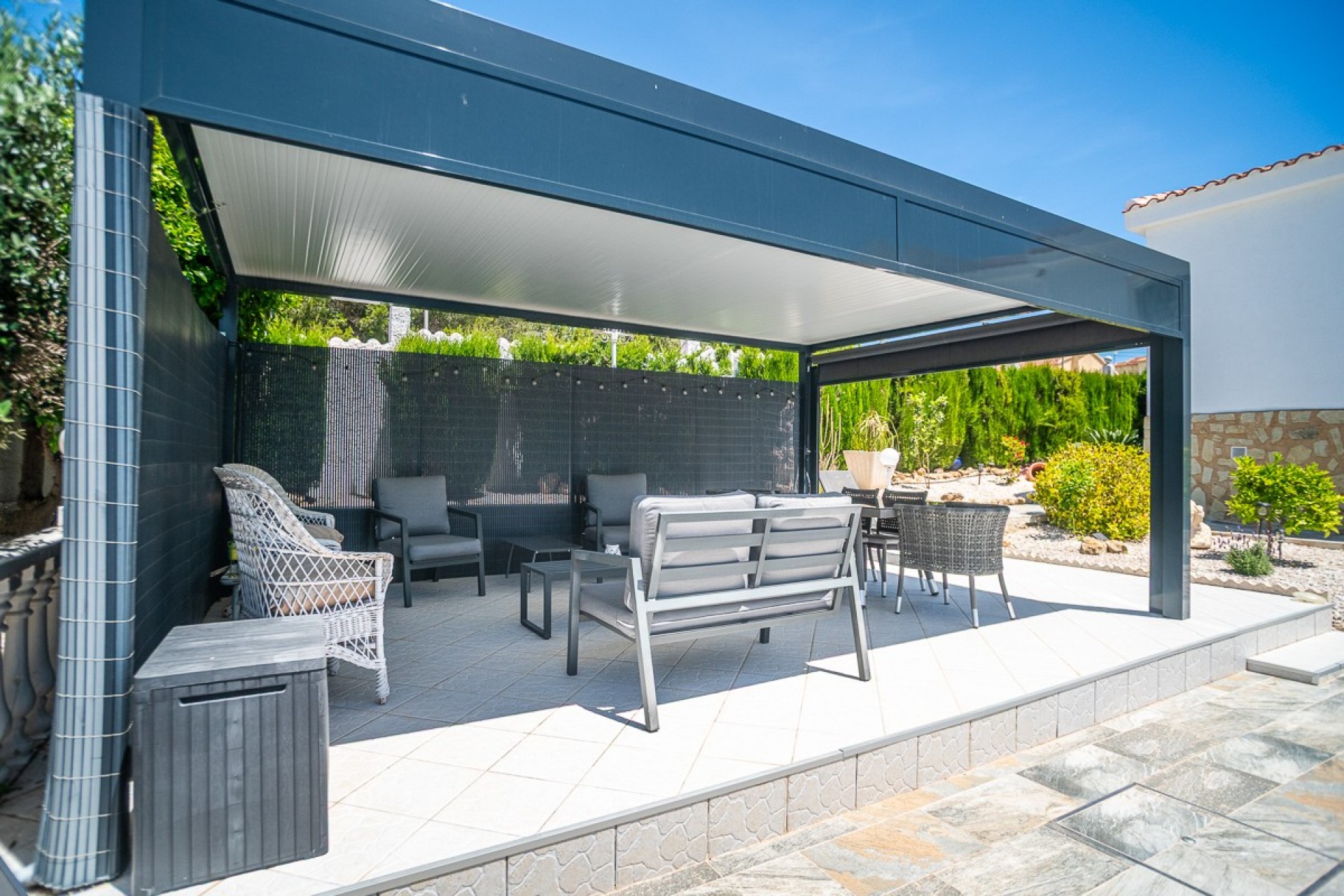 Resale - Villa -
La Marina