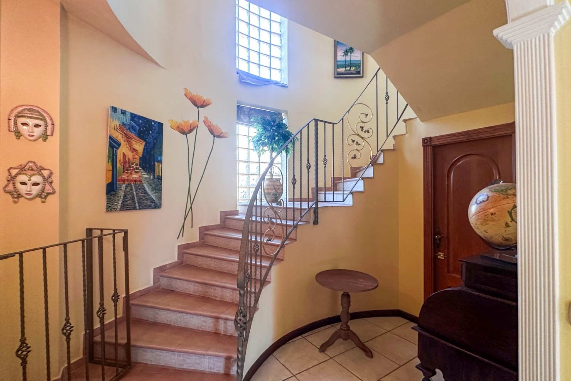 Resale - Villa -
La Mata