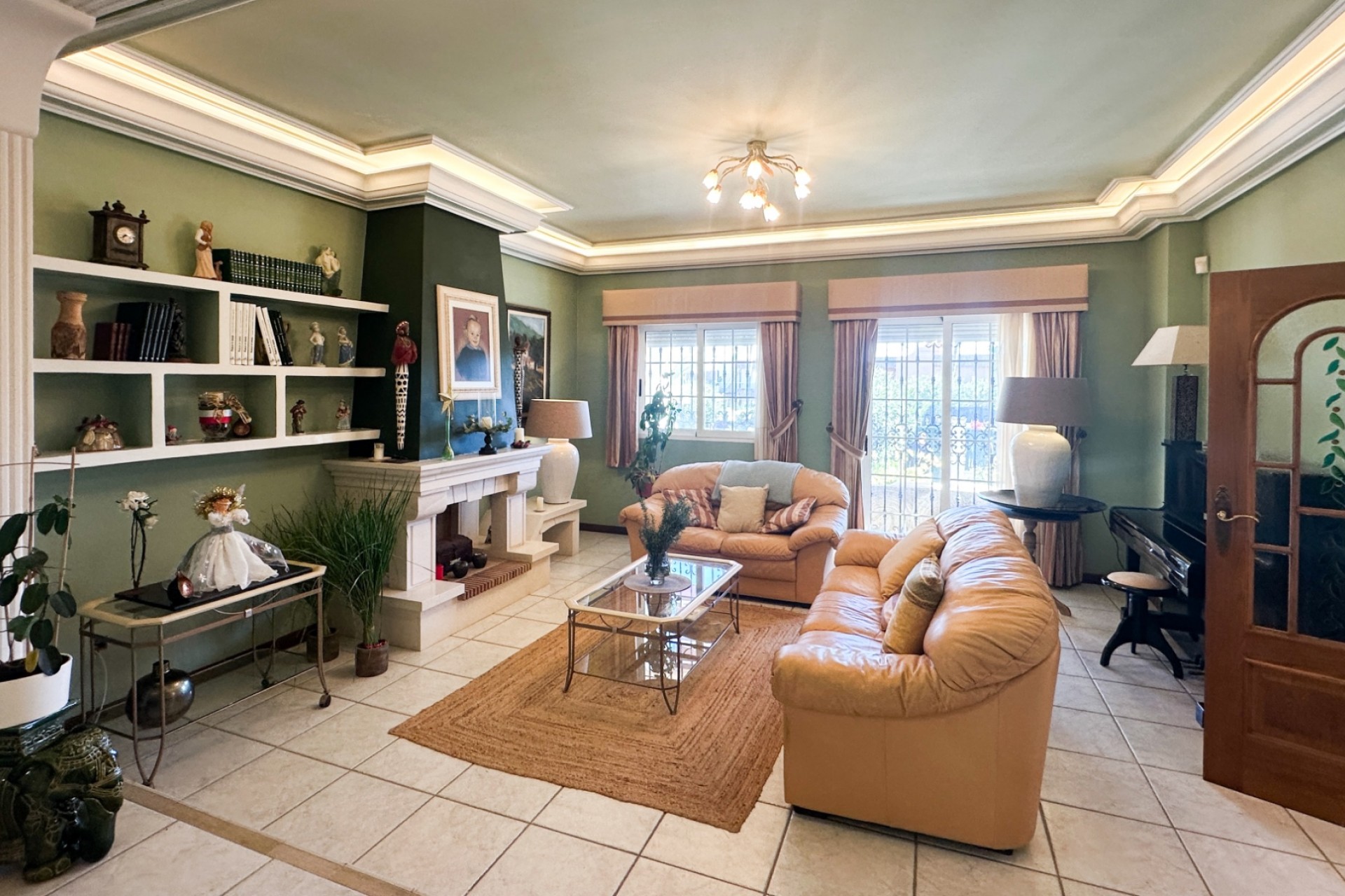 Resale - Villa -
La Mata