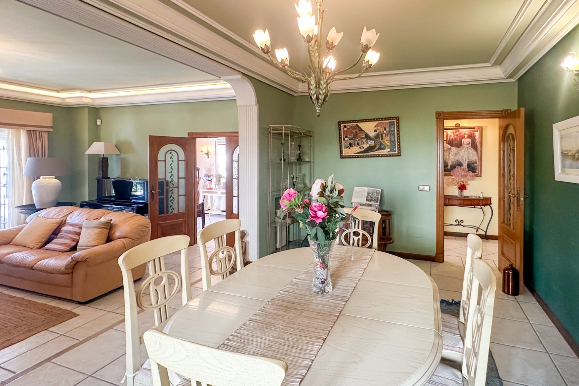 Resale - Villa -
La Mata