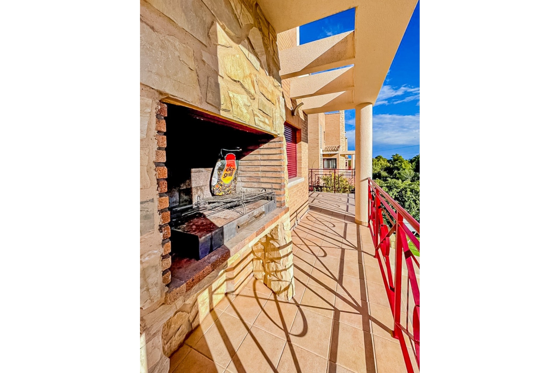 Resale - Villa -
La Nucía - Montebello