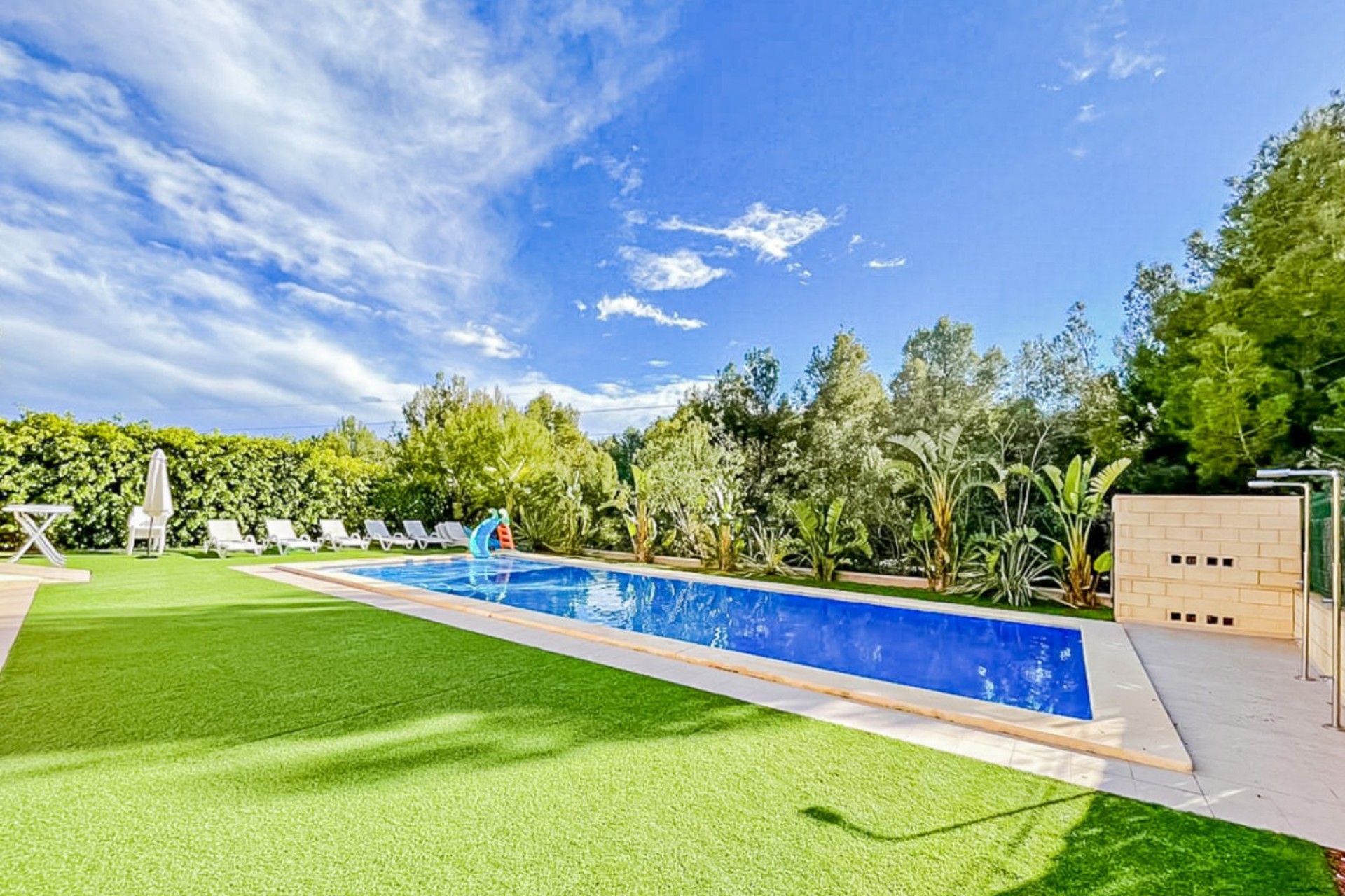 Resale - Villa -
La Nucía - Montebello