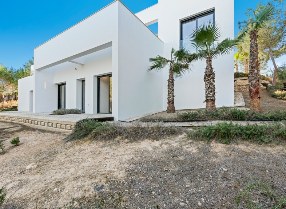 Resale - Villa -
Las Colinas Golf Resort - Las Colinas golf