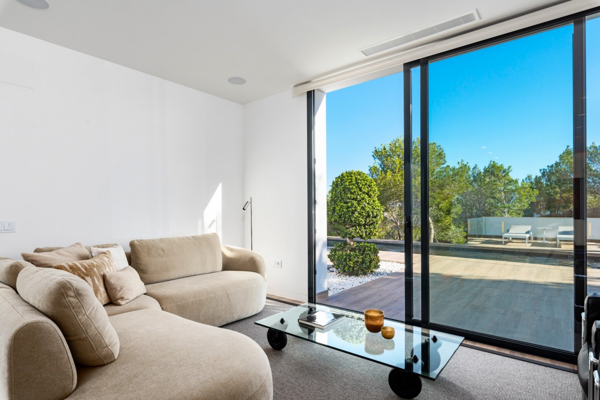 Resale - Villa -
Las Colinas Golf Resort - Las Colinas golf