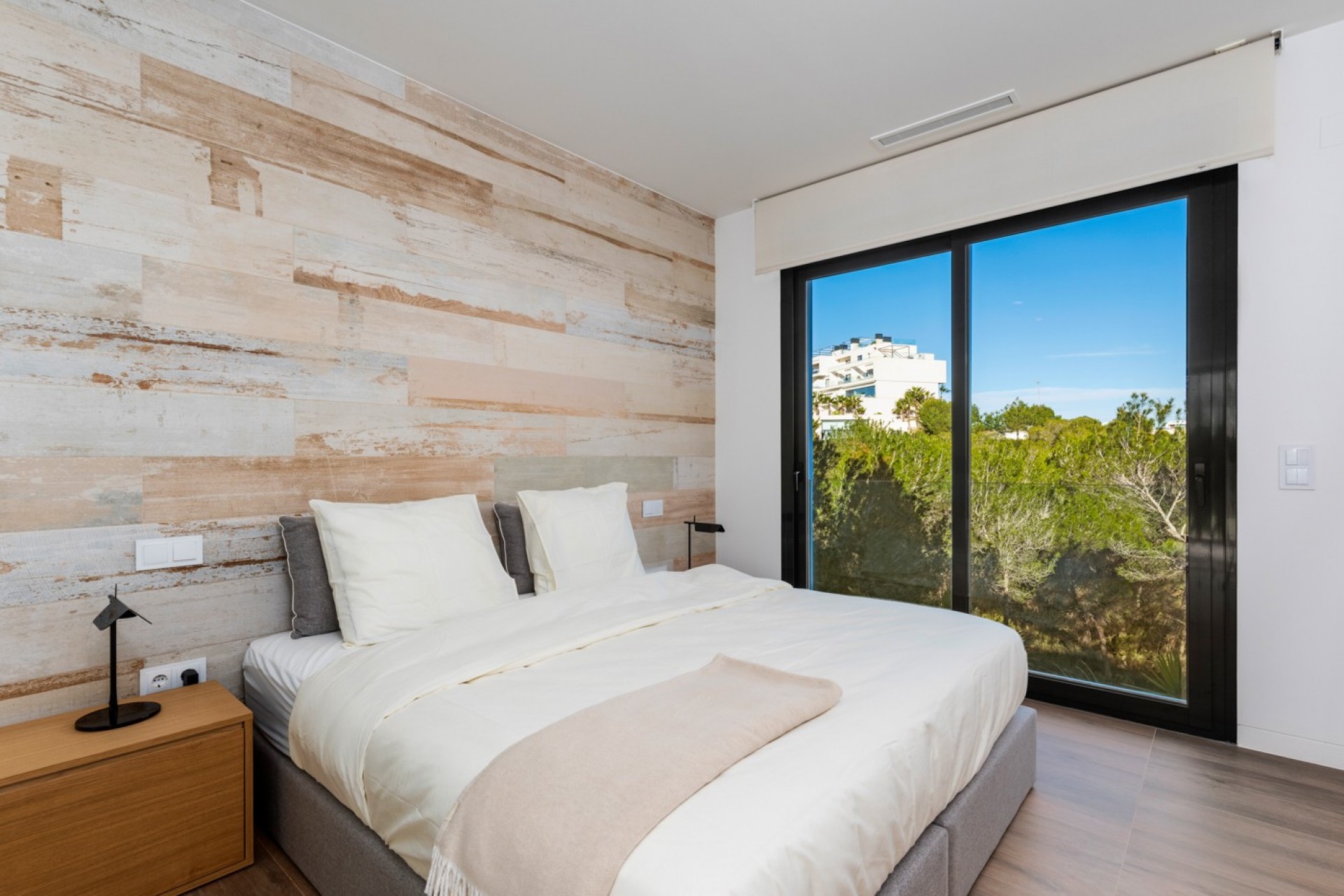 Resale - Villa -
Las Colinas Golf Resort - Las Colinas golf