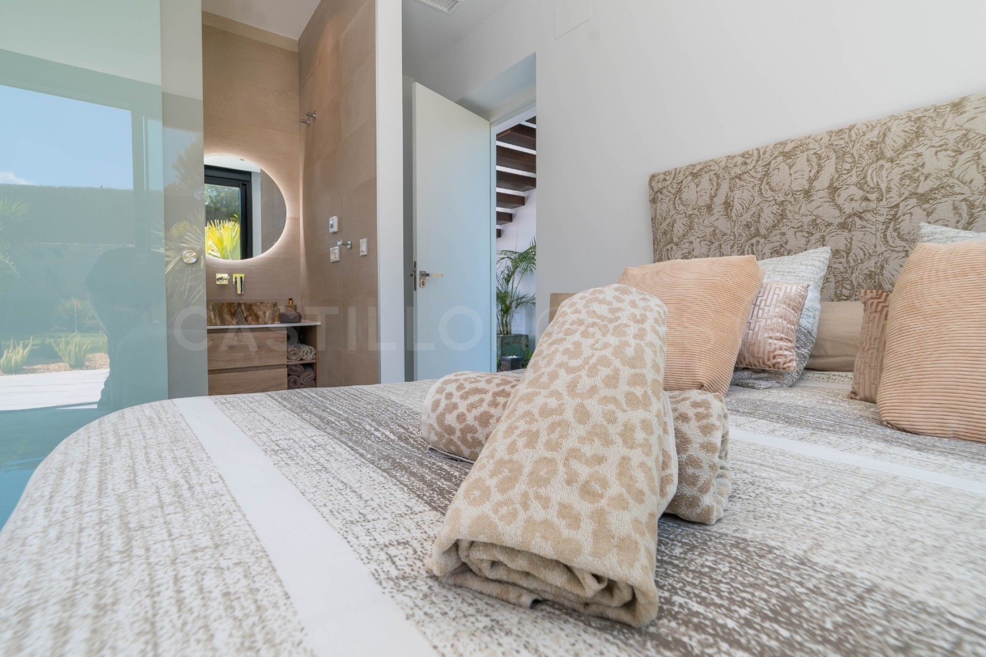 Resale - Villa -
Las colinas - Las colinas golf