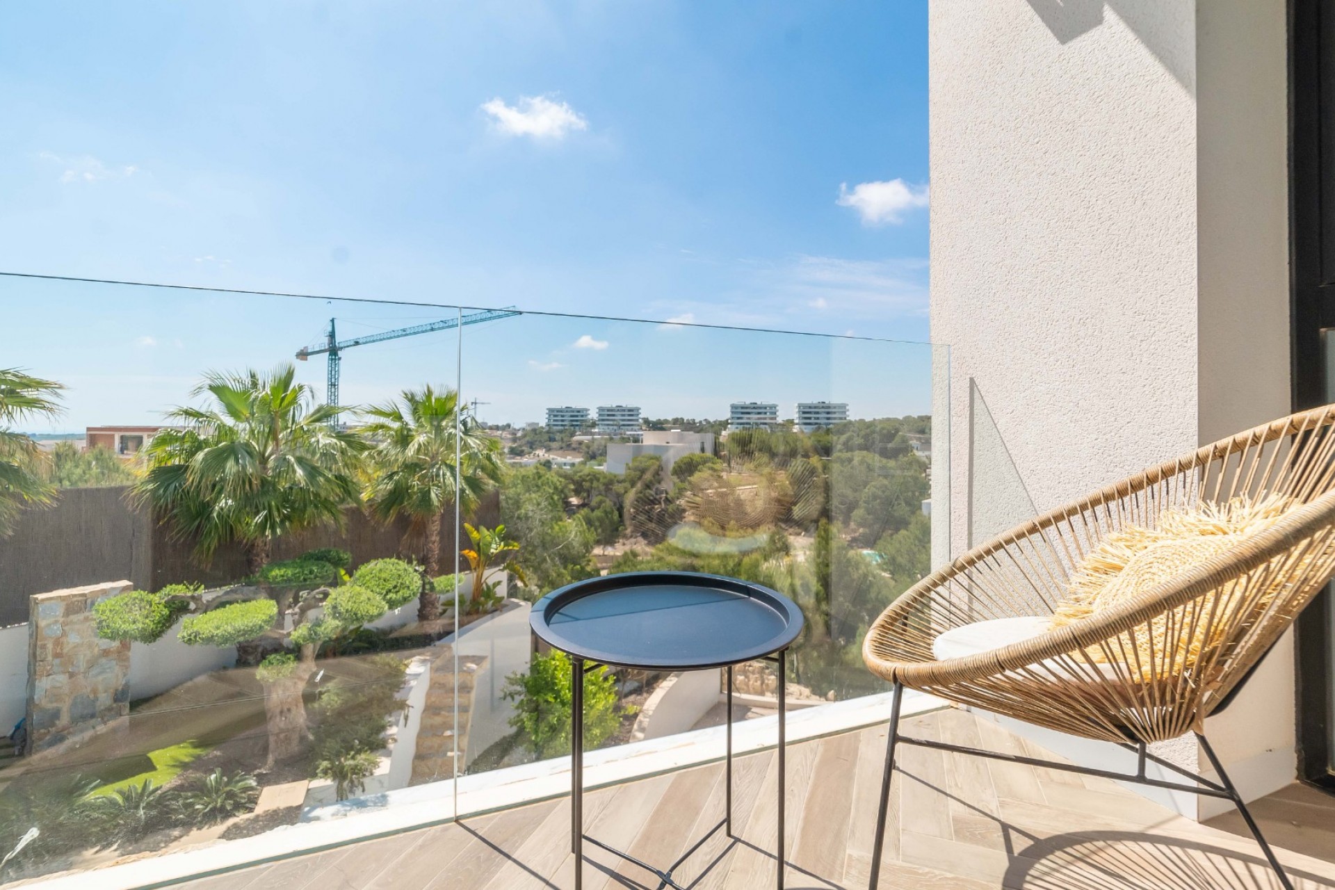 Resale - Villa -
Las colinas - Las colinas golf