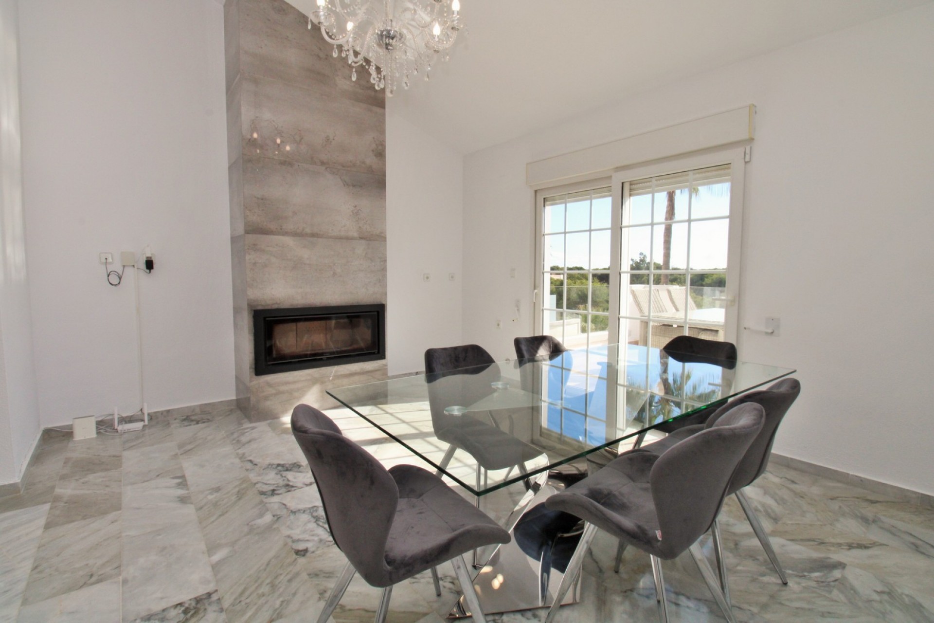 Resale - Villa -
Las Ramblas