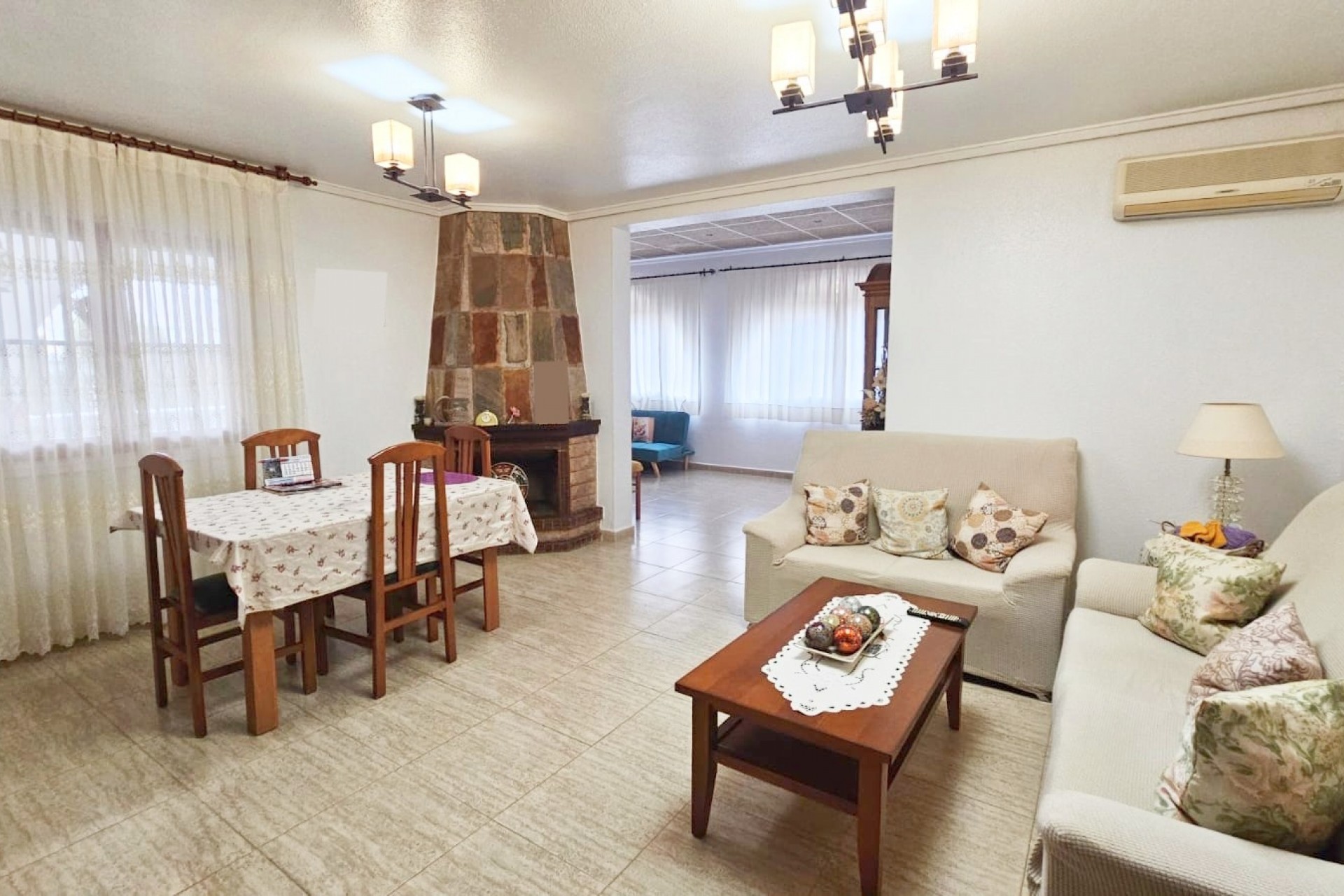 Resale - Villa -
Los Alcazares - Los Alcázares