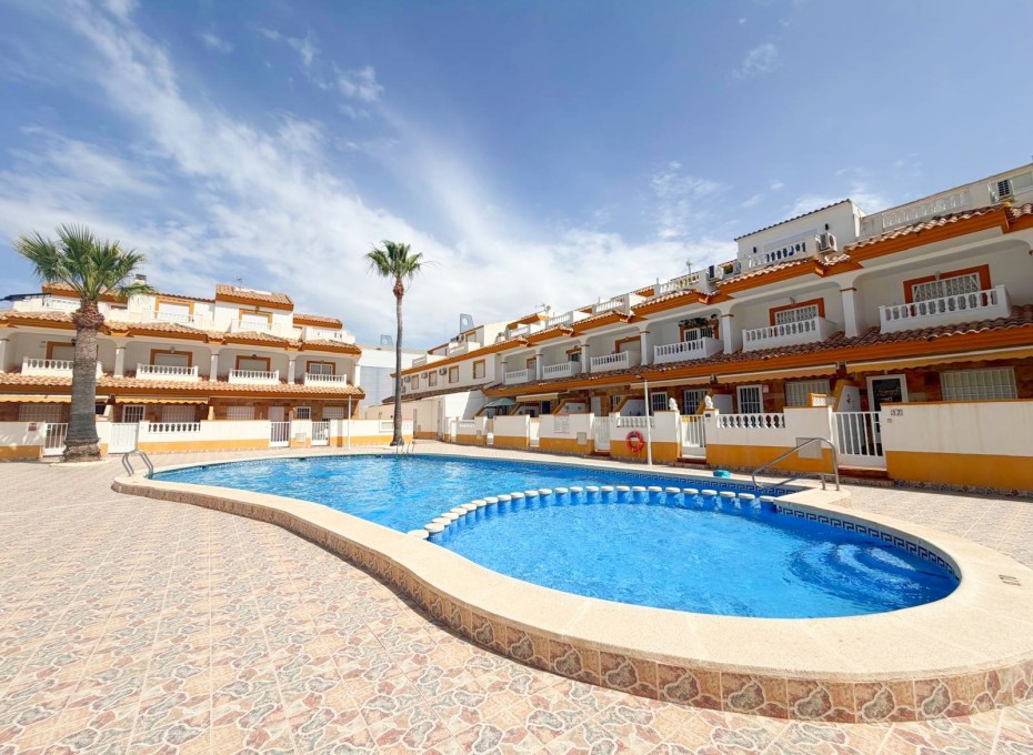Resale - Villa -
Los Alcazares - Los Alcázares