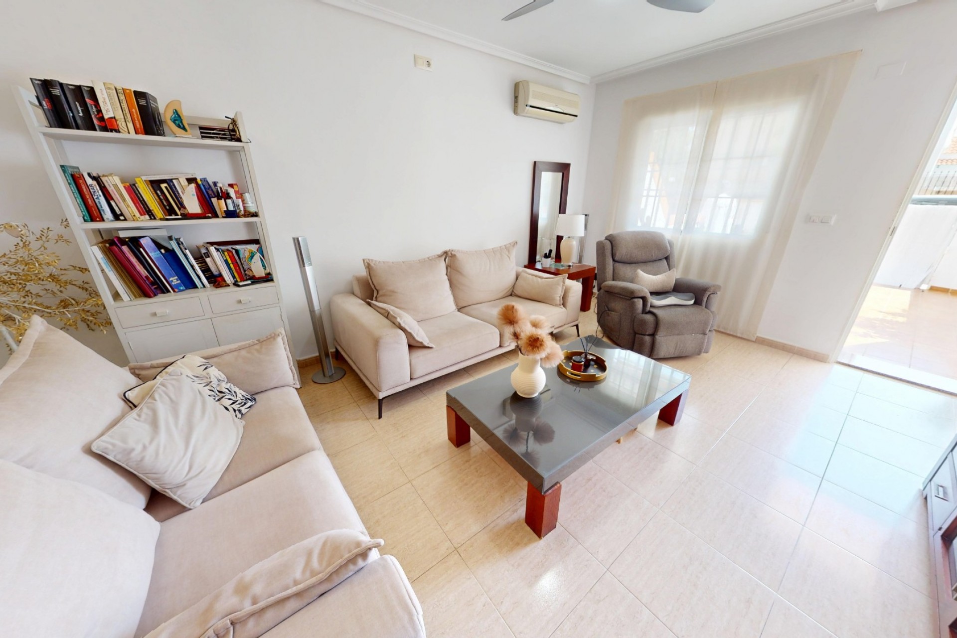 Resale - Villa -
Los Alcazares - Los Alcázares