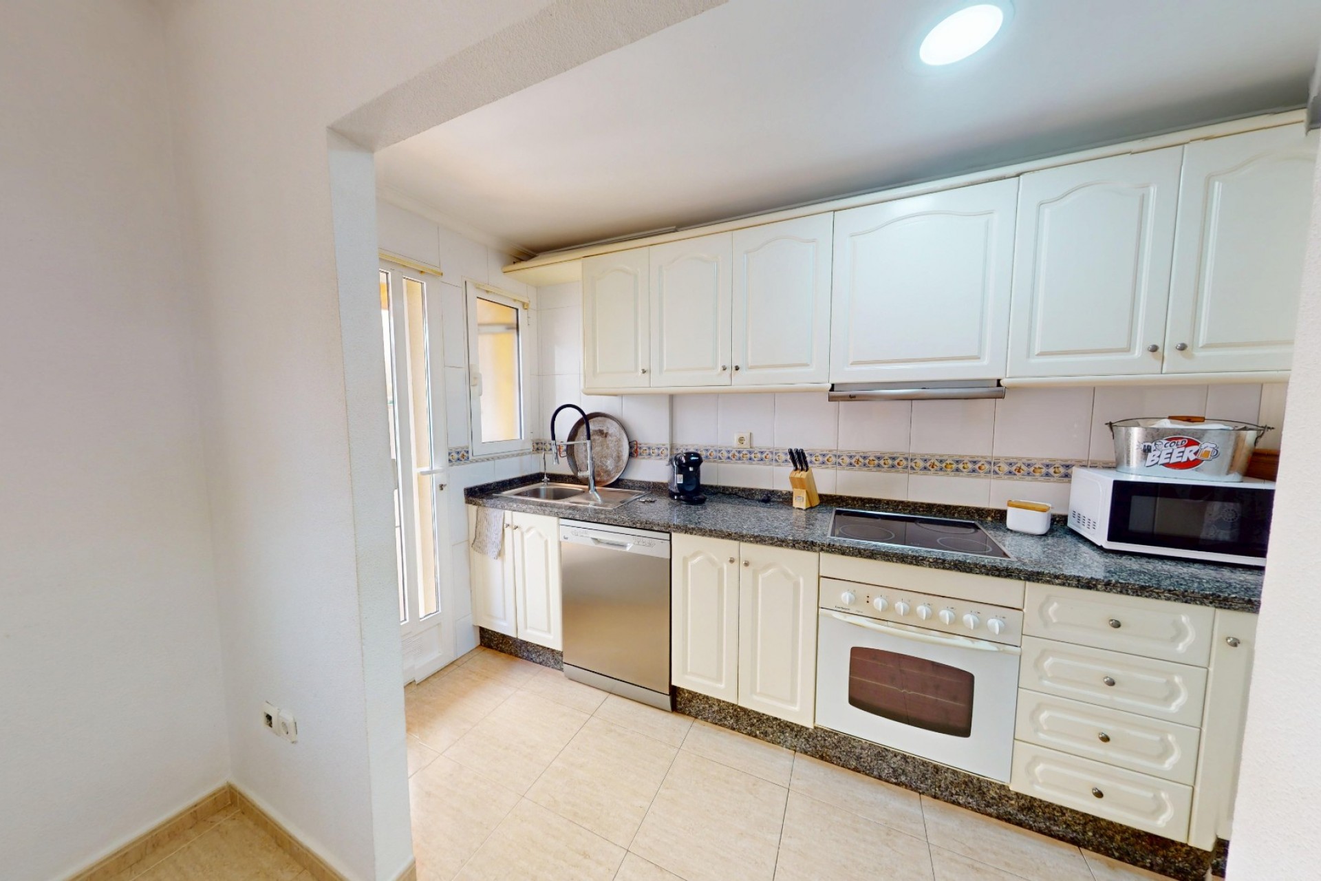 Resale - Villa -
Los Alcazares - Los Alcázares