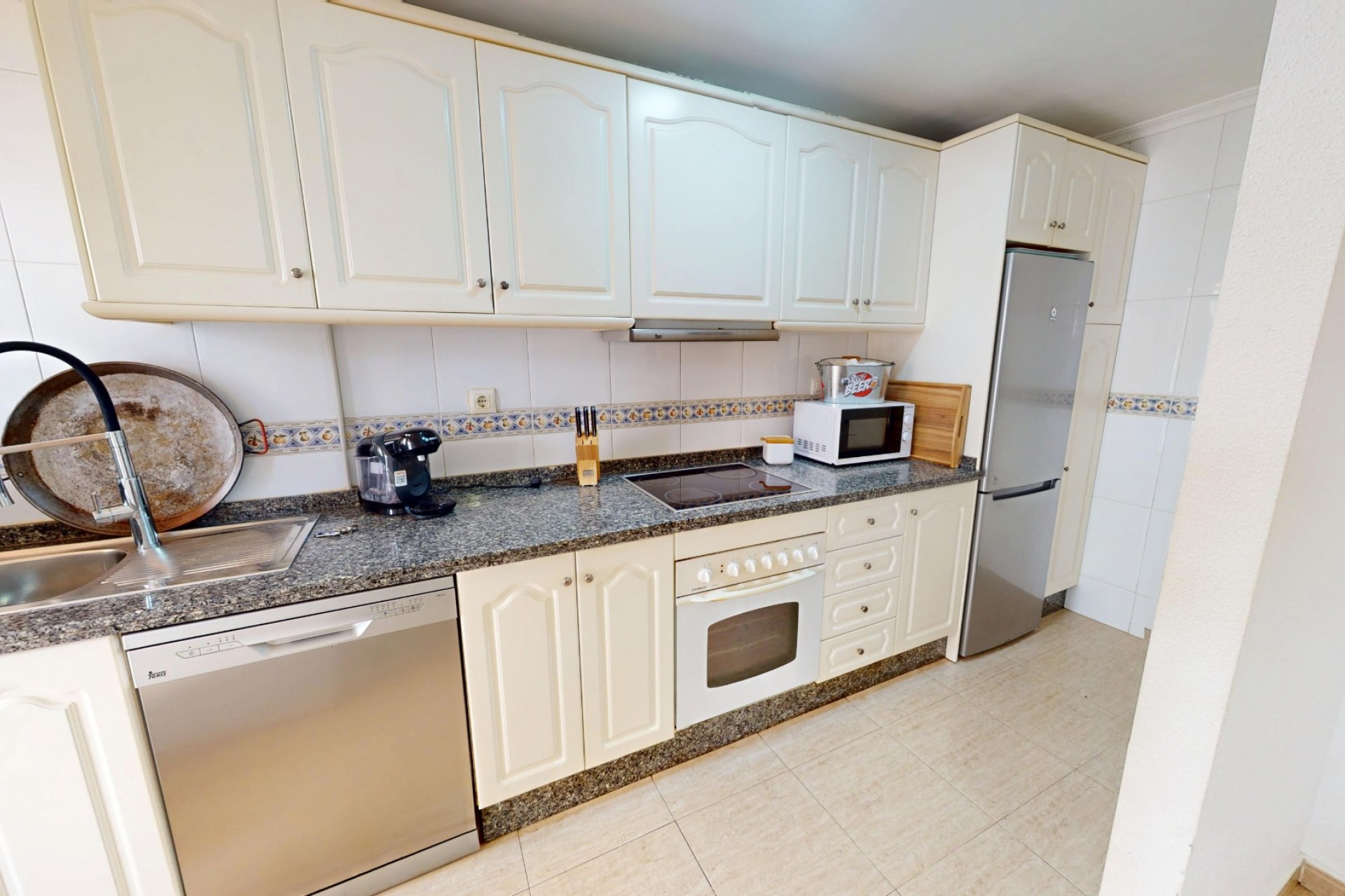 Resale - Villa -
Los Alcazares - Los Alcázares
