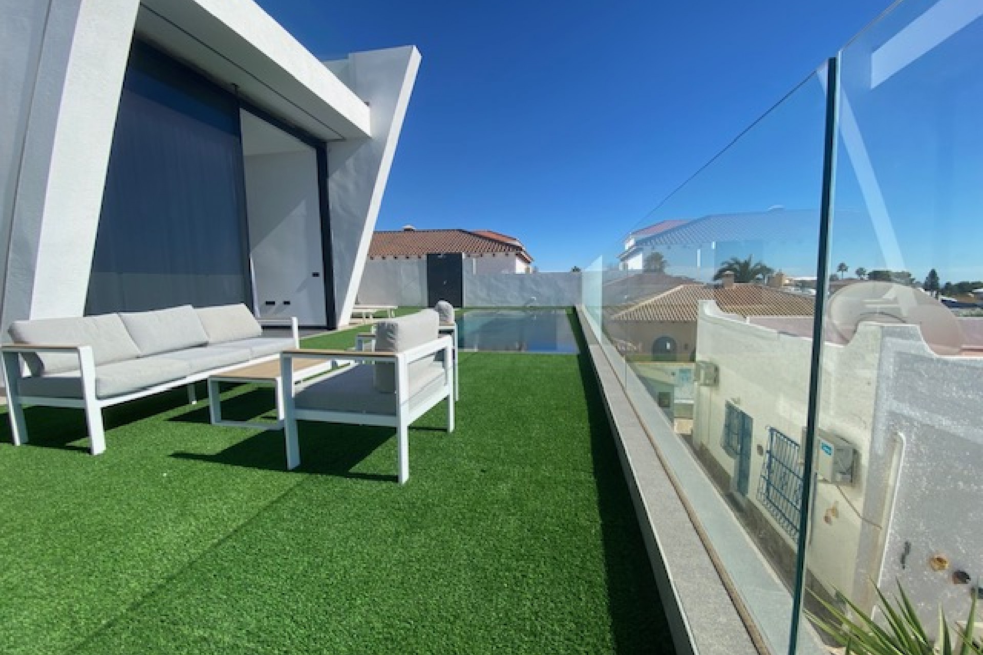 Resale - Villa -
Los Balcones - Los Altos