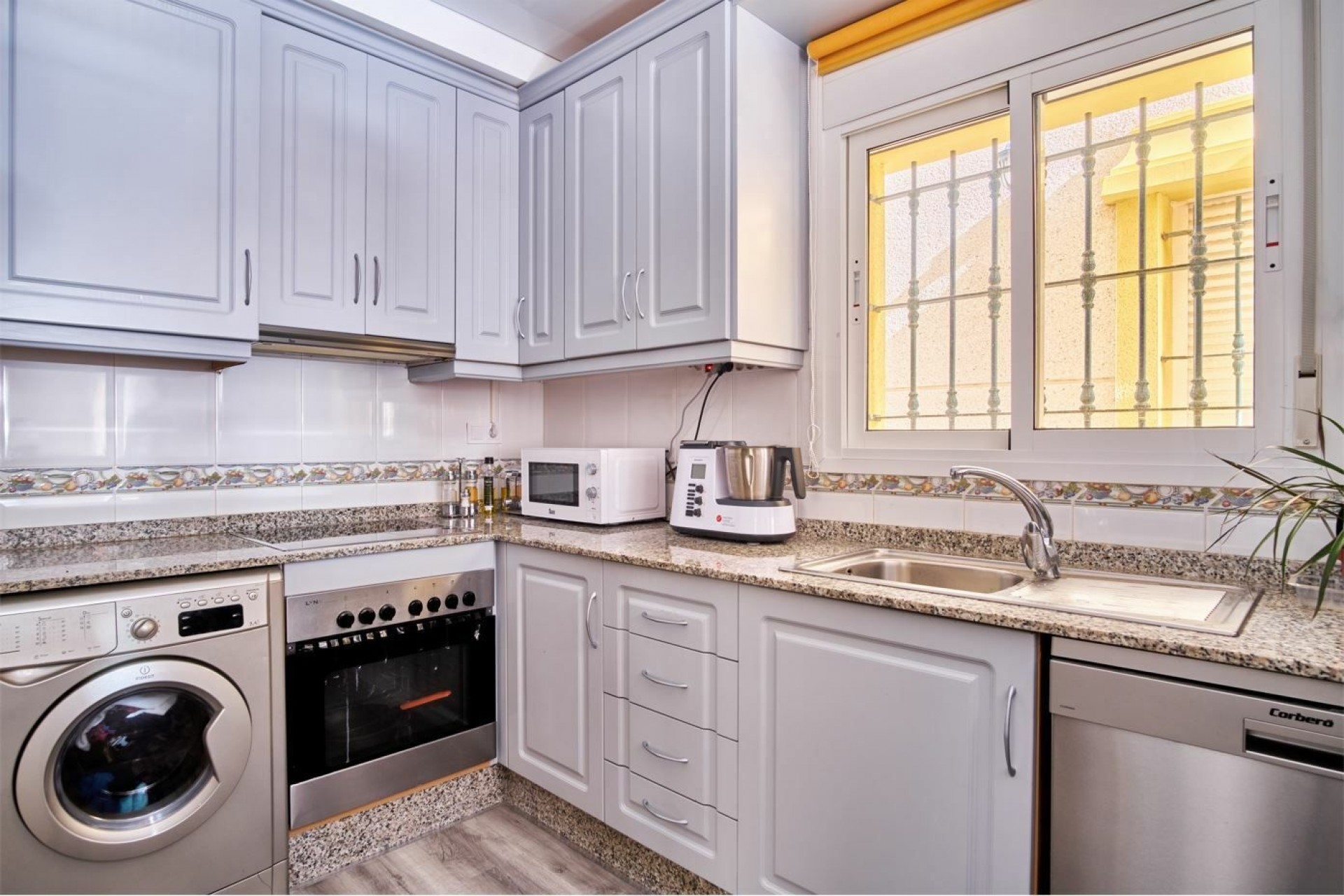 Resale - Villa -
Los Montesinos - La Herrada