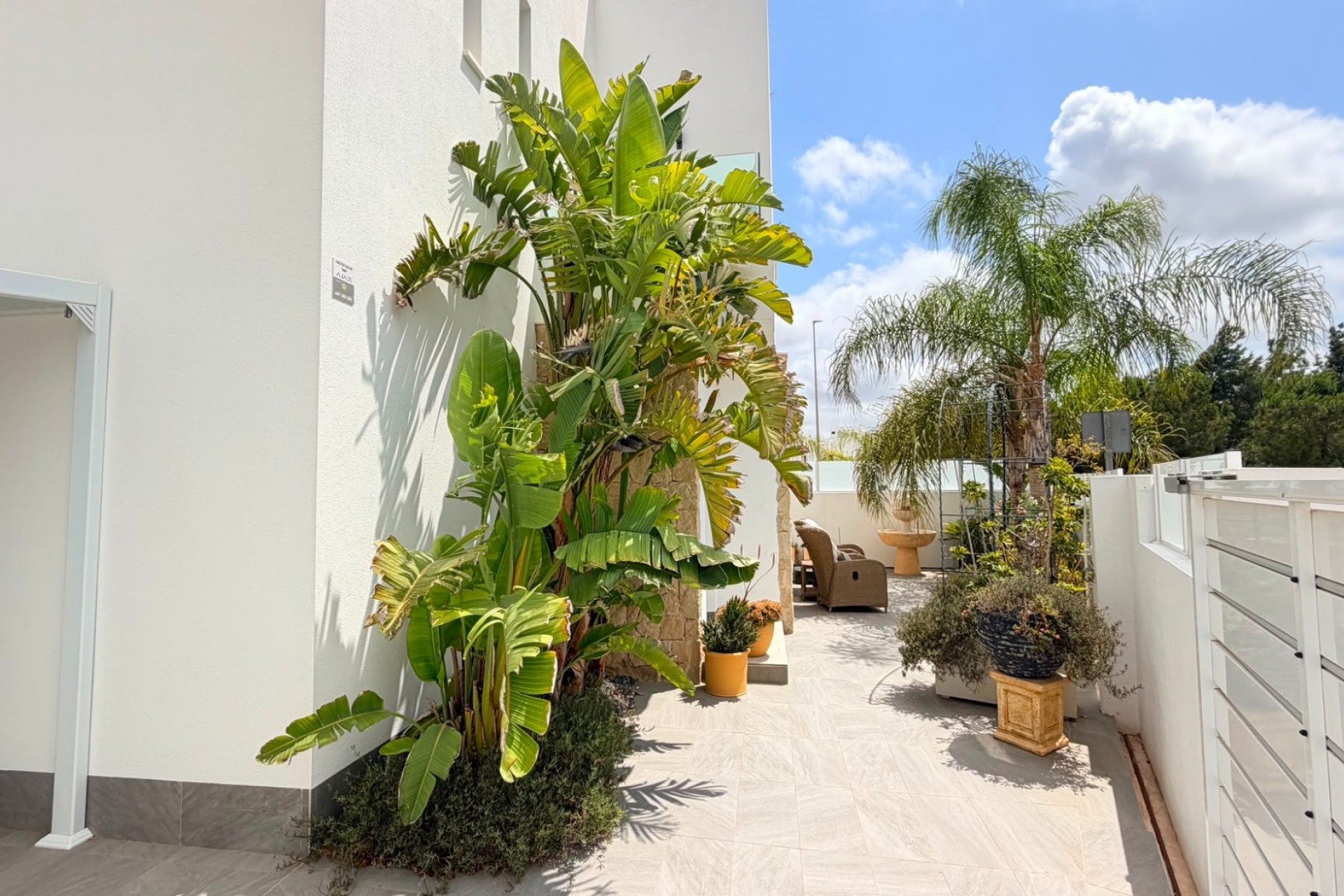 Resale - Villa -
Los Montesinos - La Herrada