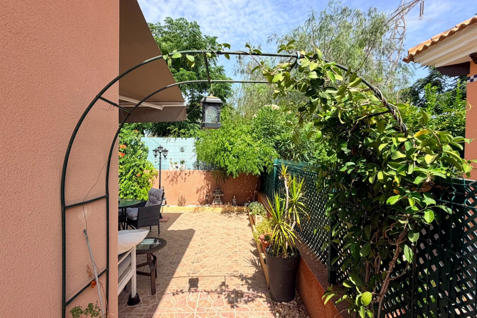Resale - Villa -
Los Montesinos - La Herrada