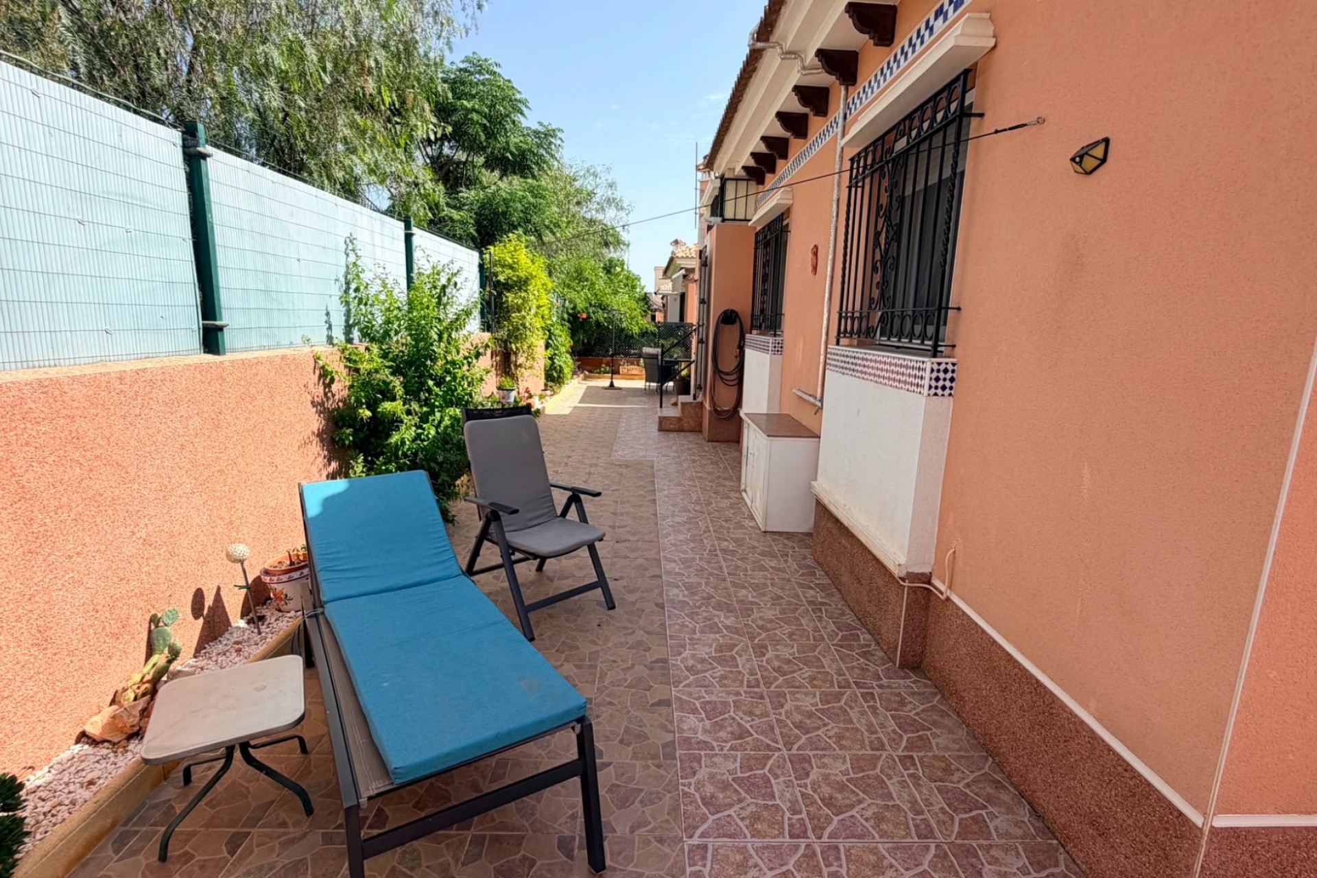 Resale - Villa -
Los Montesinos - La Herrada