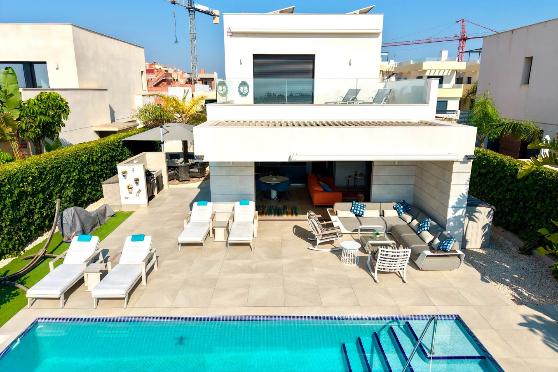 Resale - Villa -
Los Montesinos - La Herrada
