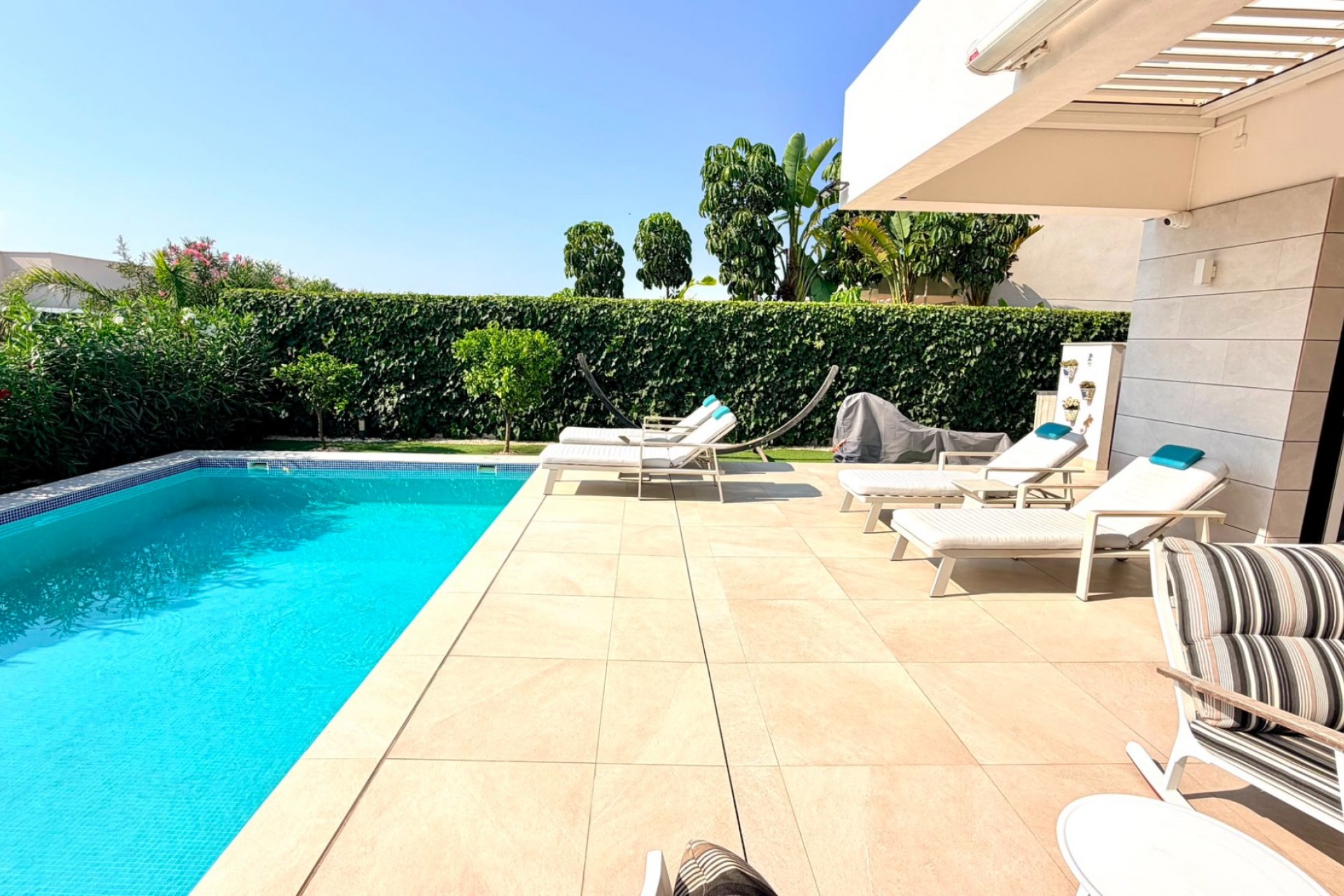Resale - Villa -
Los Montesinos - La Herrada