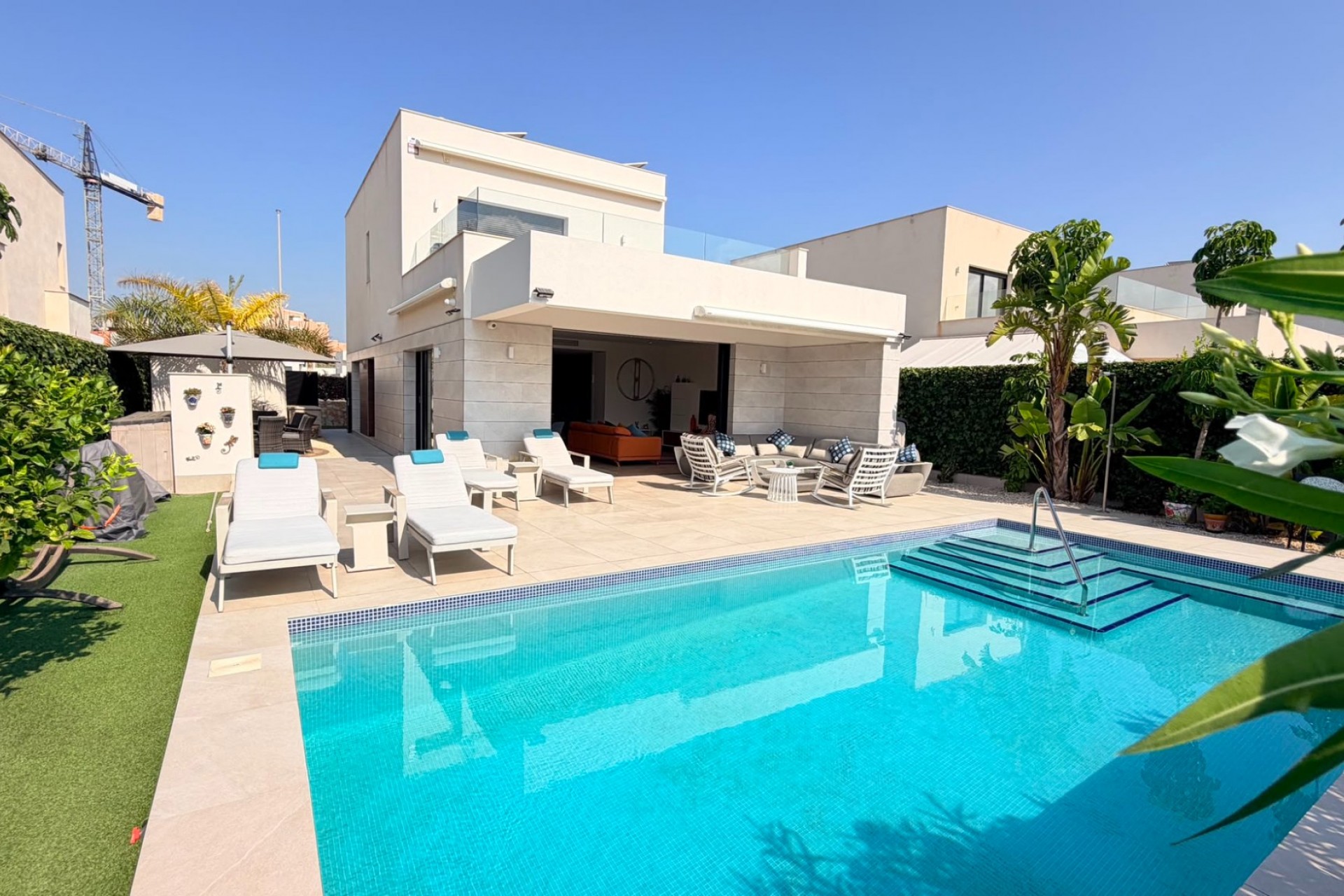 Resale - Villa -
Los Montesinos - La Herrada
