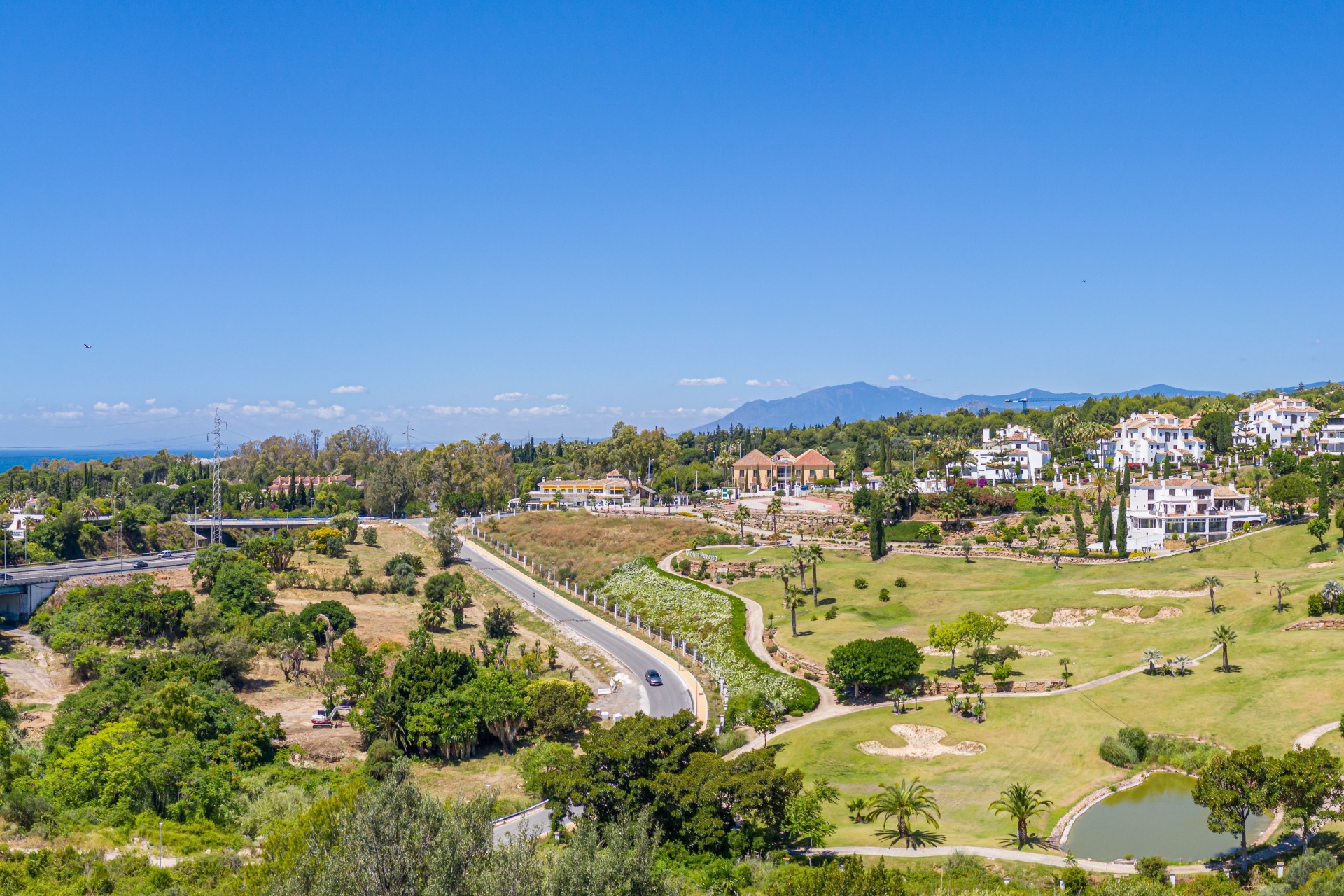 Resale - Villa -
Marbella