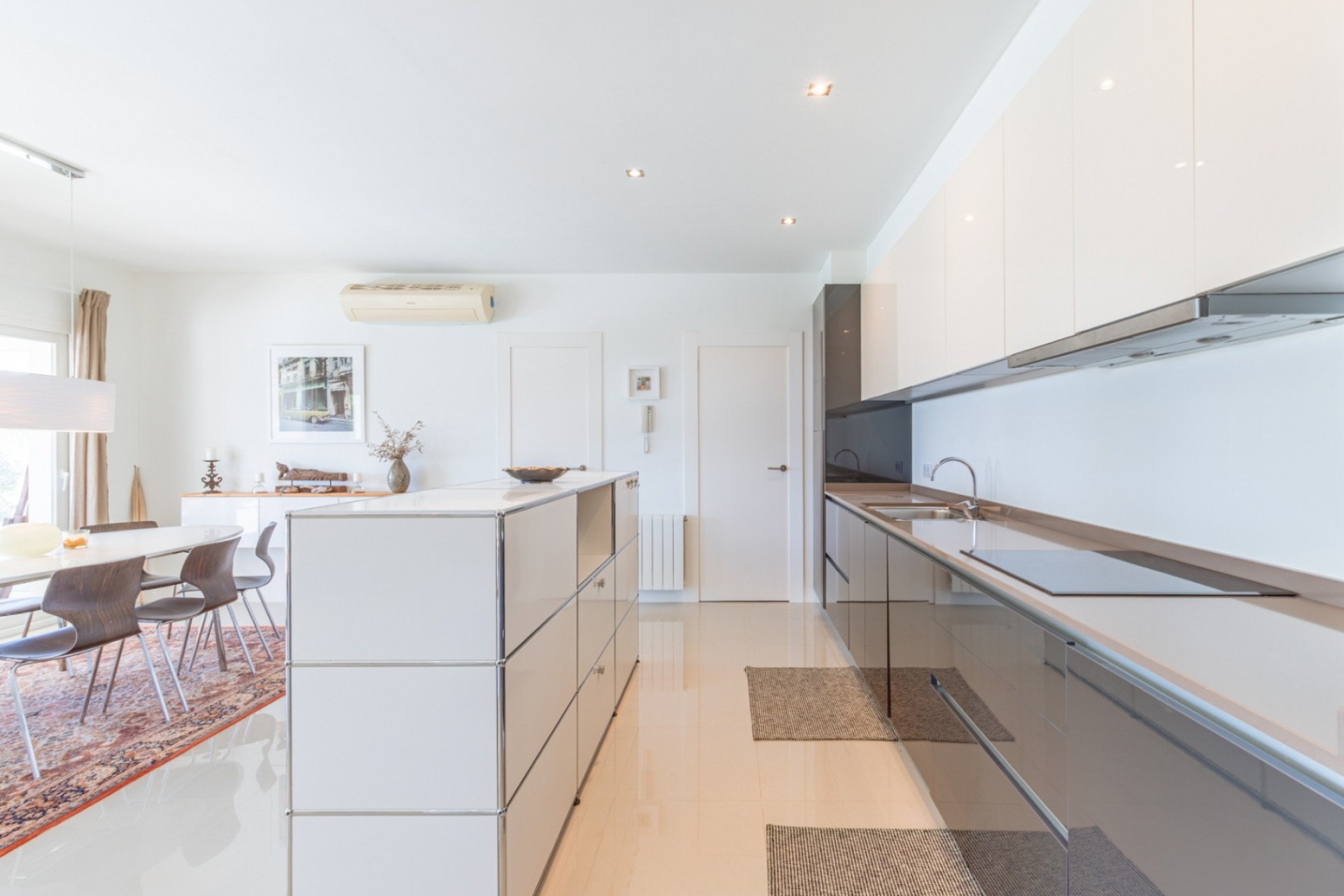 Resale - Villa -
Moraira - Benimeit